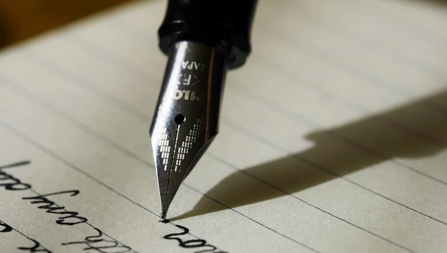 APP_SuggestionBox-pen.jpg