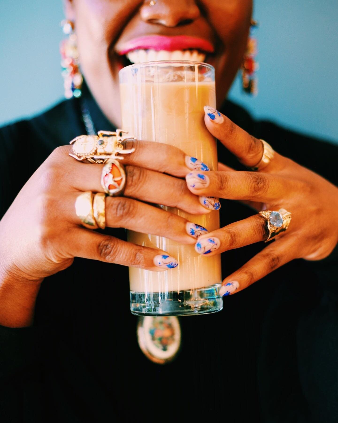Iced coffee with @letmeshowyoudifferent 🤍

RIP Oak Market in Denver.