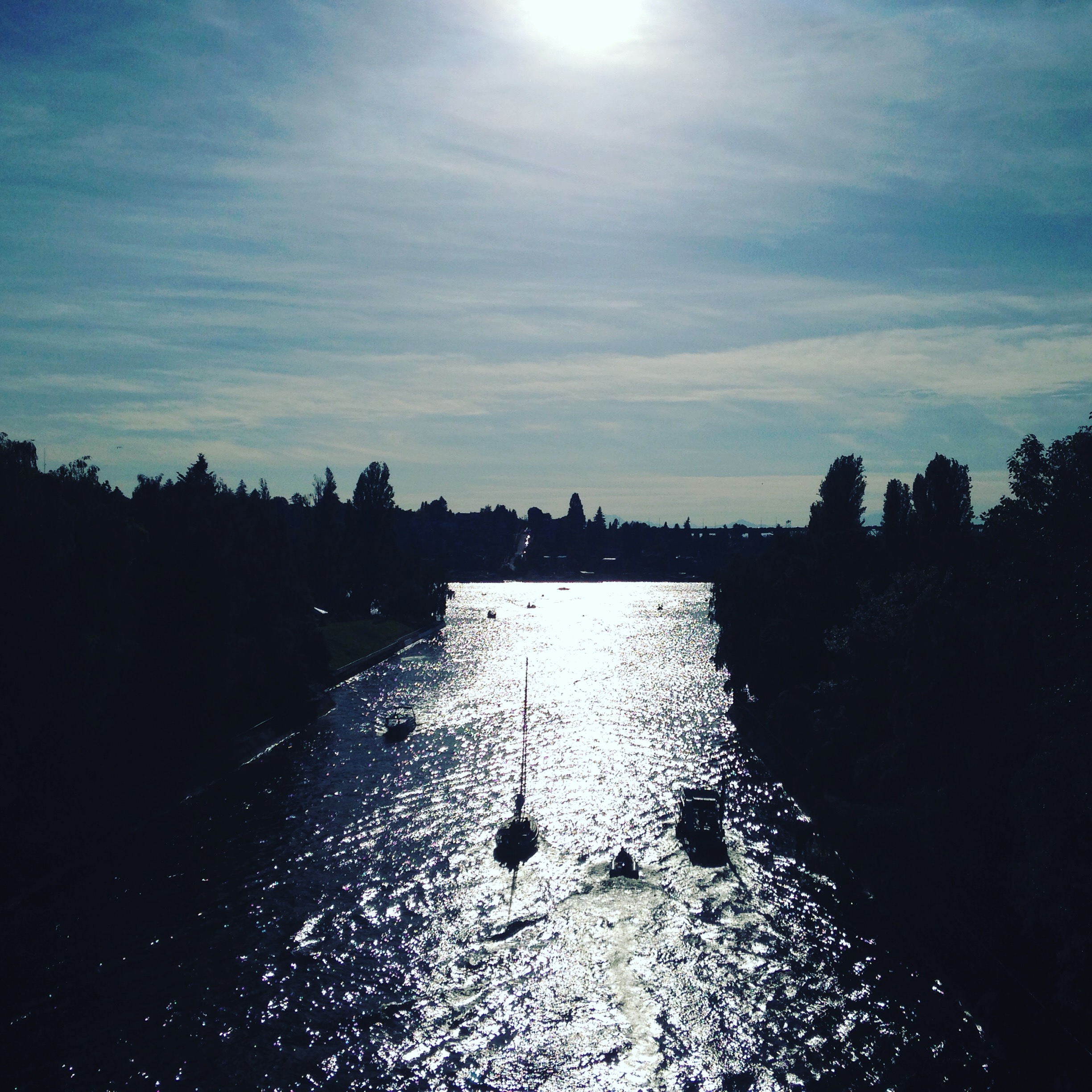 Opening Day, May 2016. After the festivities. A few boats heading west in the Montlake Cut.