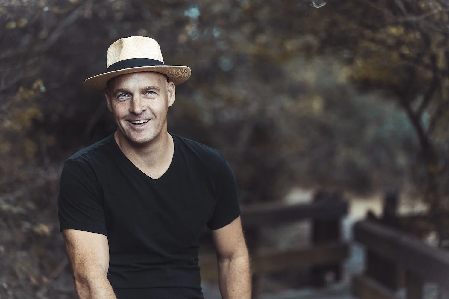 J BOOGIE'S DUBTRONIC SCIENCE - BE FREE FEAT. CARLOS ARAIZA (OM RECORDS - 25 YEARS SINGLE)