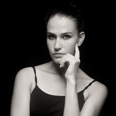 allison headshot.jpg