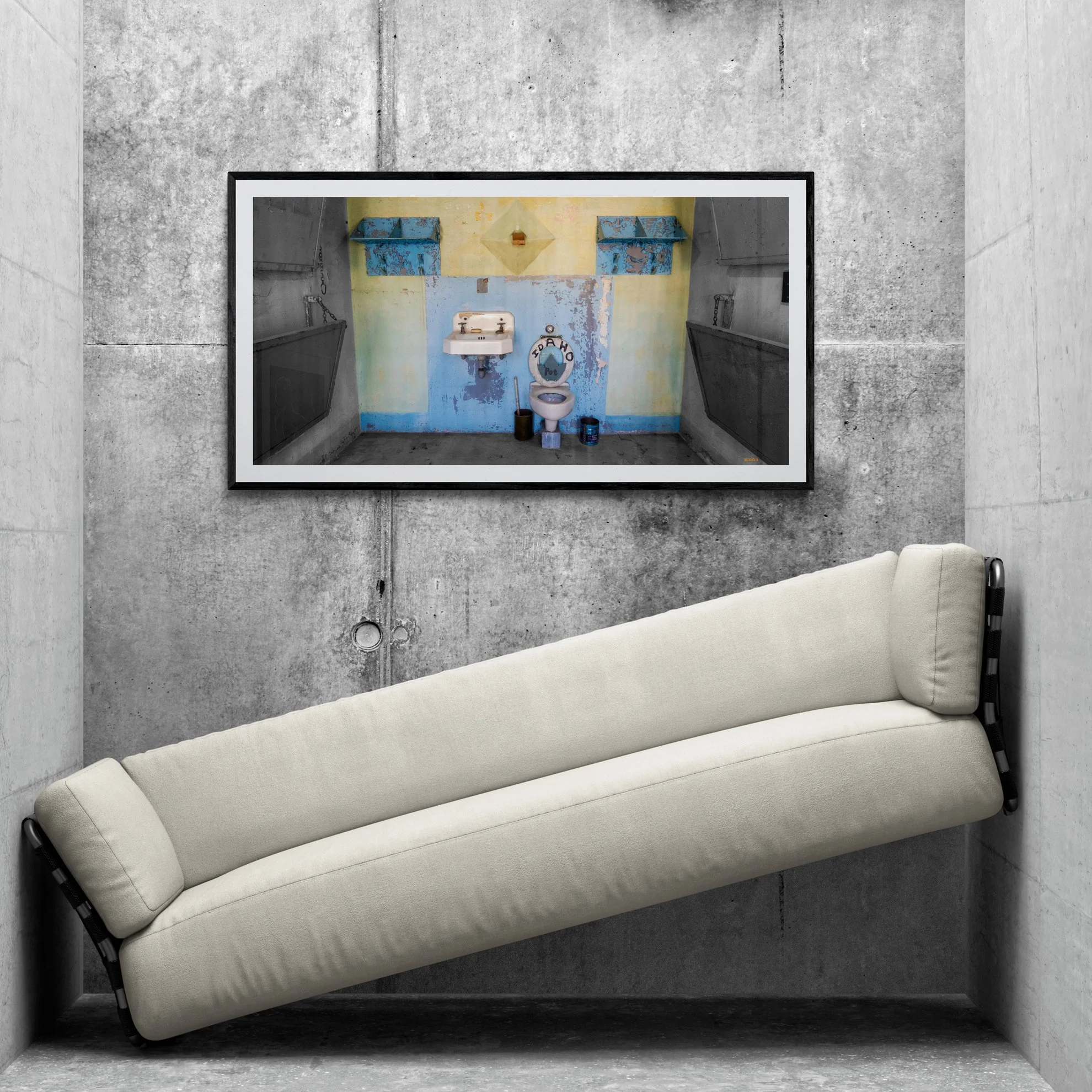Prison.Potty.0002.jpg