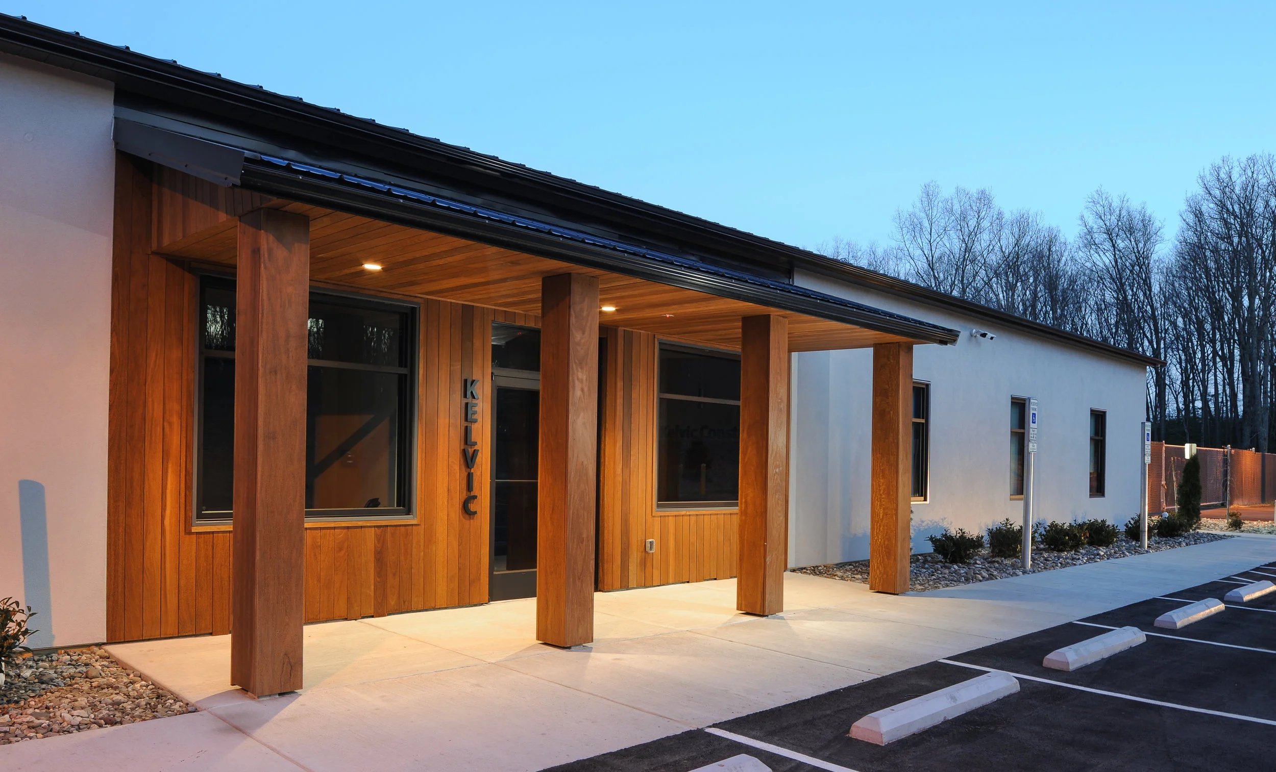 Kelvic.EXTERIOR.TIMSNYDERPHOTO2018-4.jpg