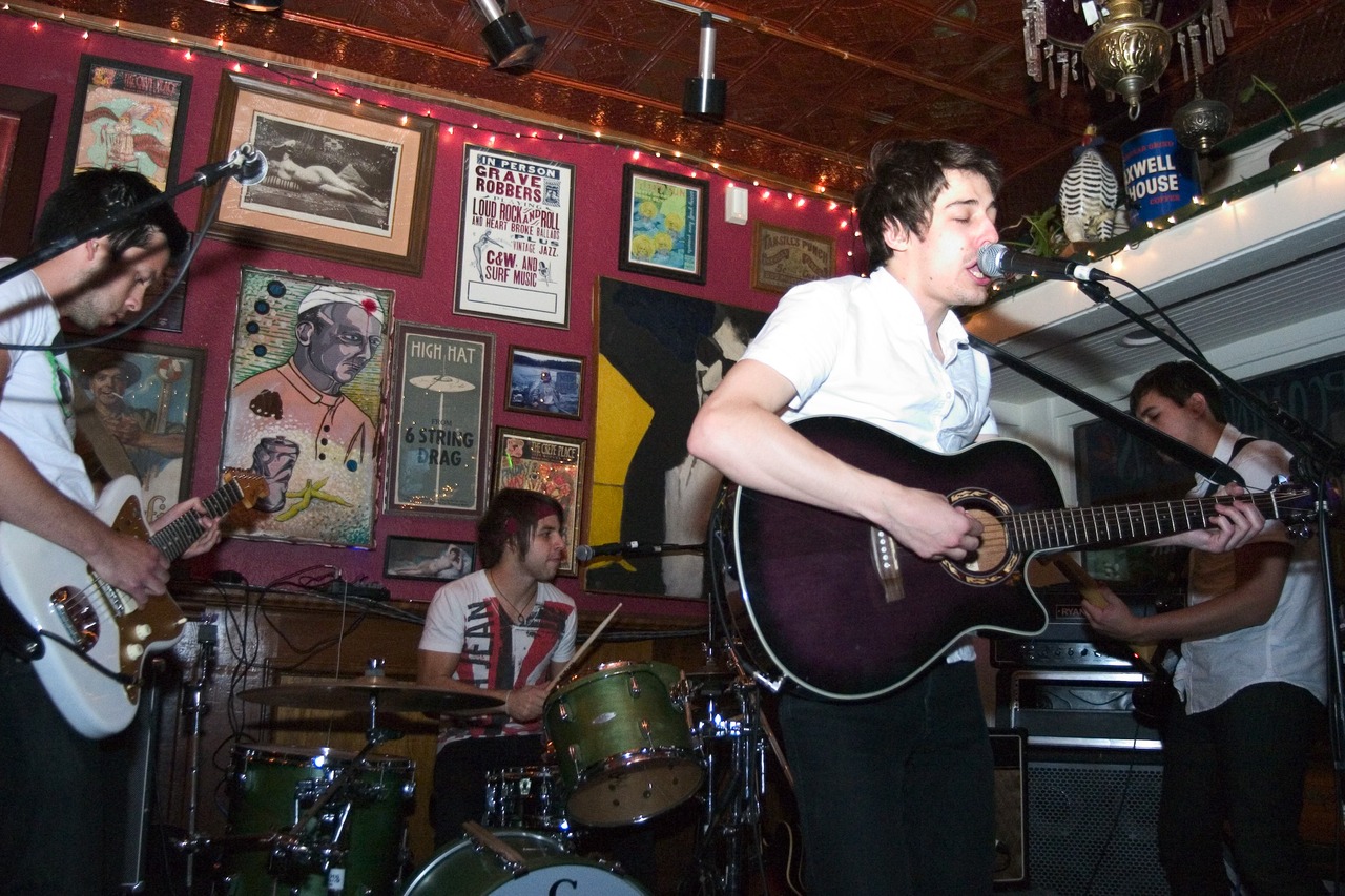 Our New Song “I Am Not The King of Anything” is now available for free download. Download it from the link below. Be sure to share it with friends too.
https://hec.box.net/shared/enlunnthta
-Picture Atlantic