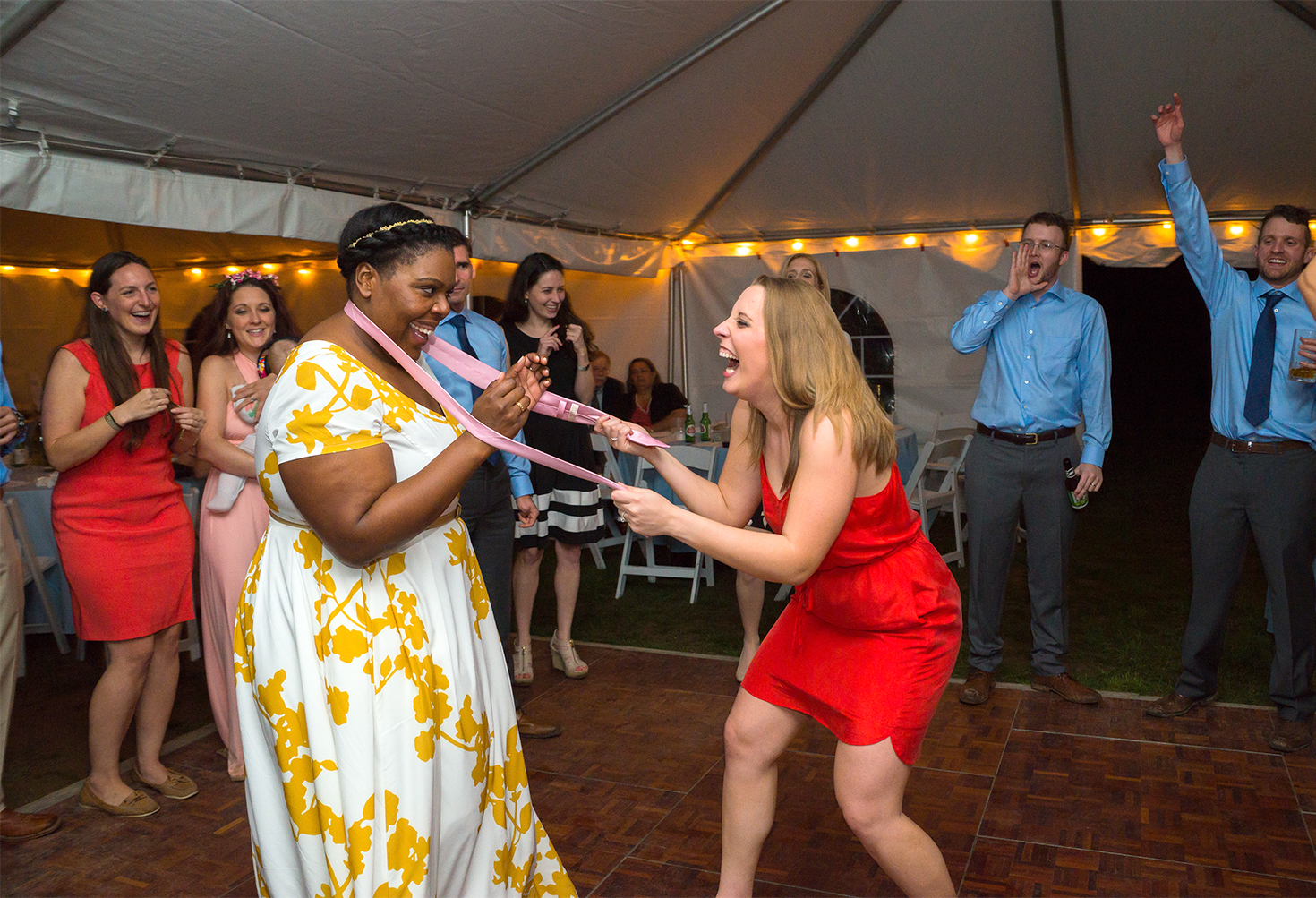 Rosedale Manor tent wedding reception photography