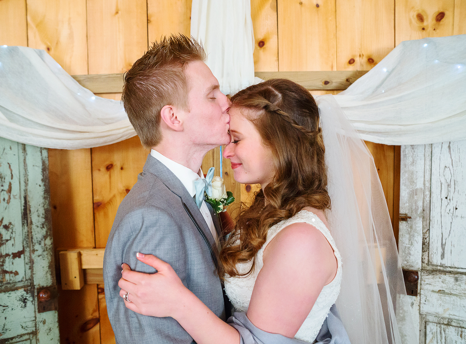 Bride and groom barn wedding in maryland at Steppingstone