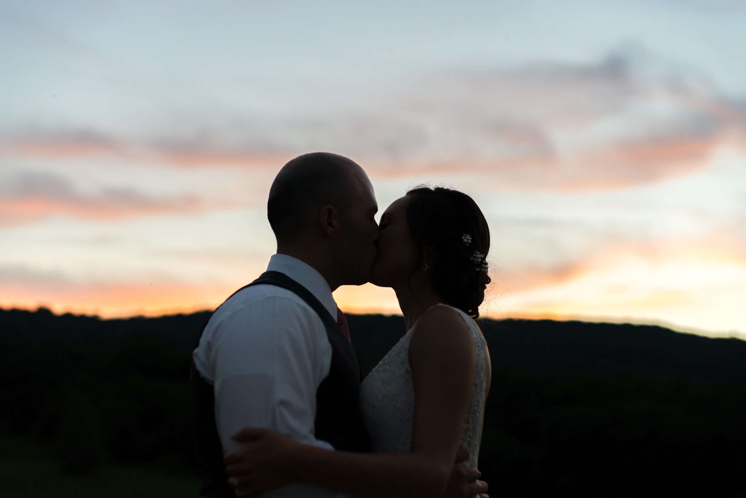 Bride and groom silhouette photo in Washington DC 