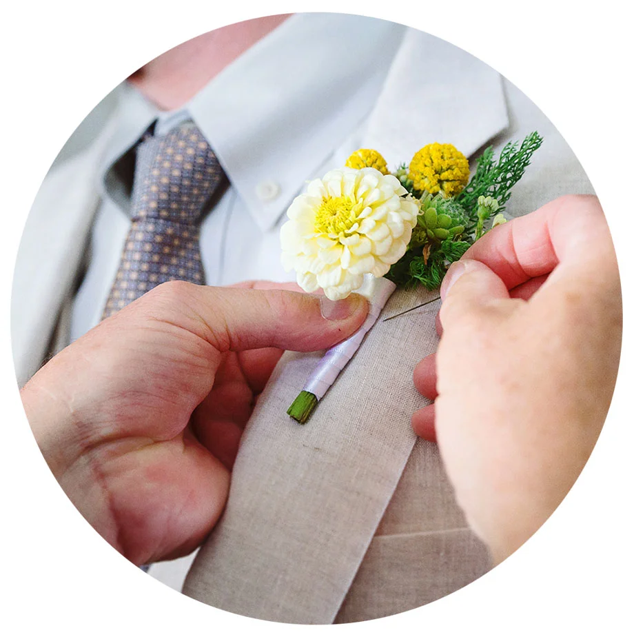 Boutonniere-pinning-round-photo.jpg