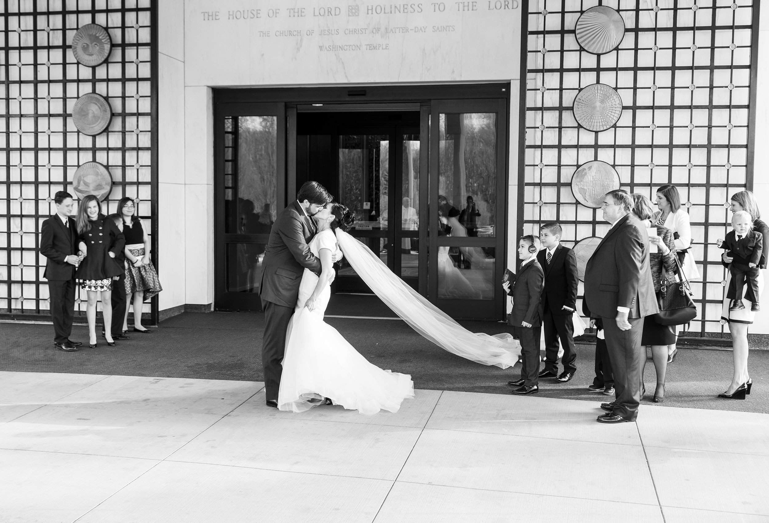Washington DC LDS temple bride and groom photography 