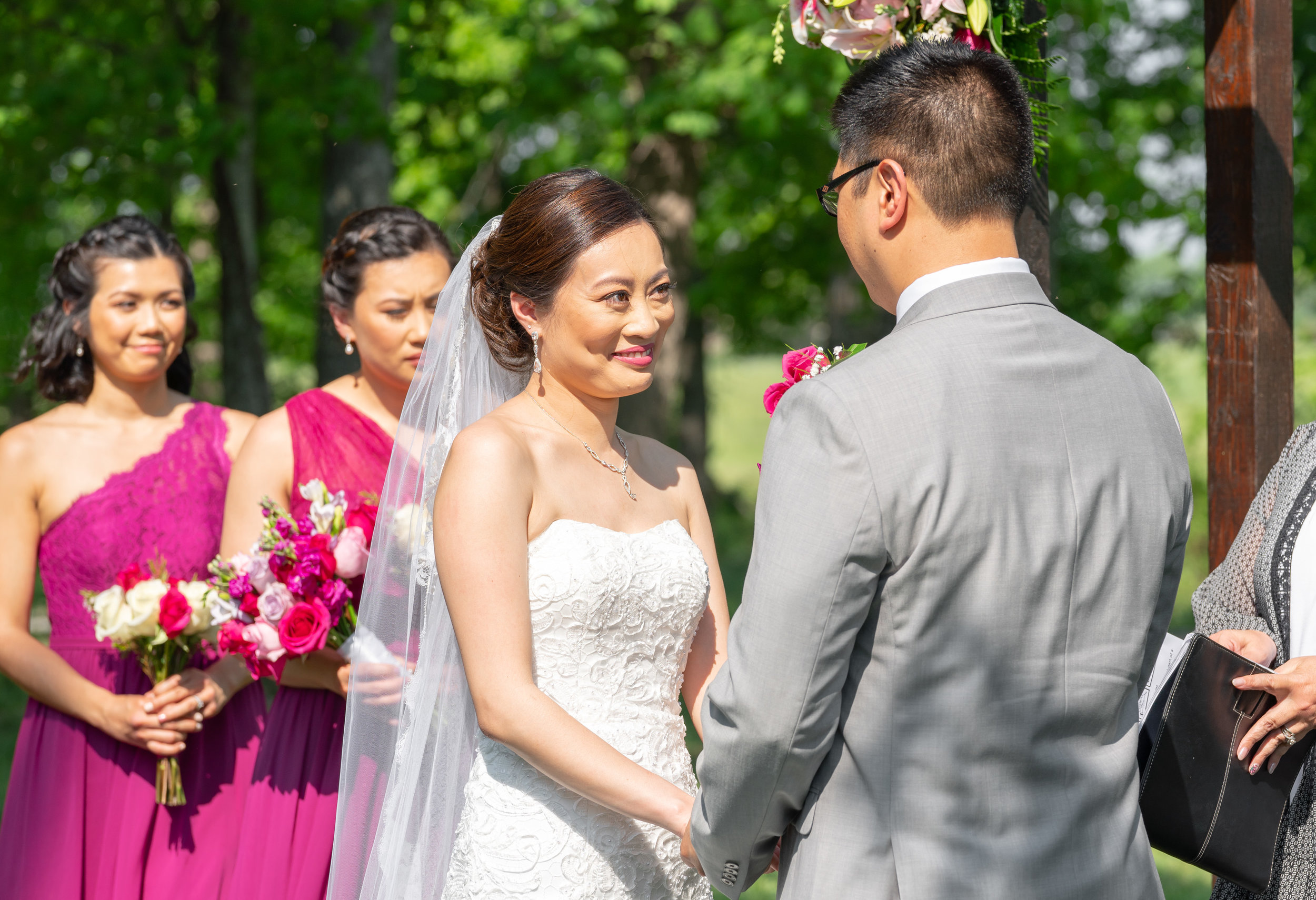 Chinese Filipino fusion wedding at Lost Creek Winery shot with Sony a7riii and 70-200mm