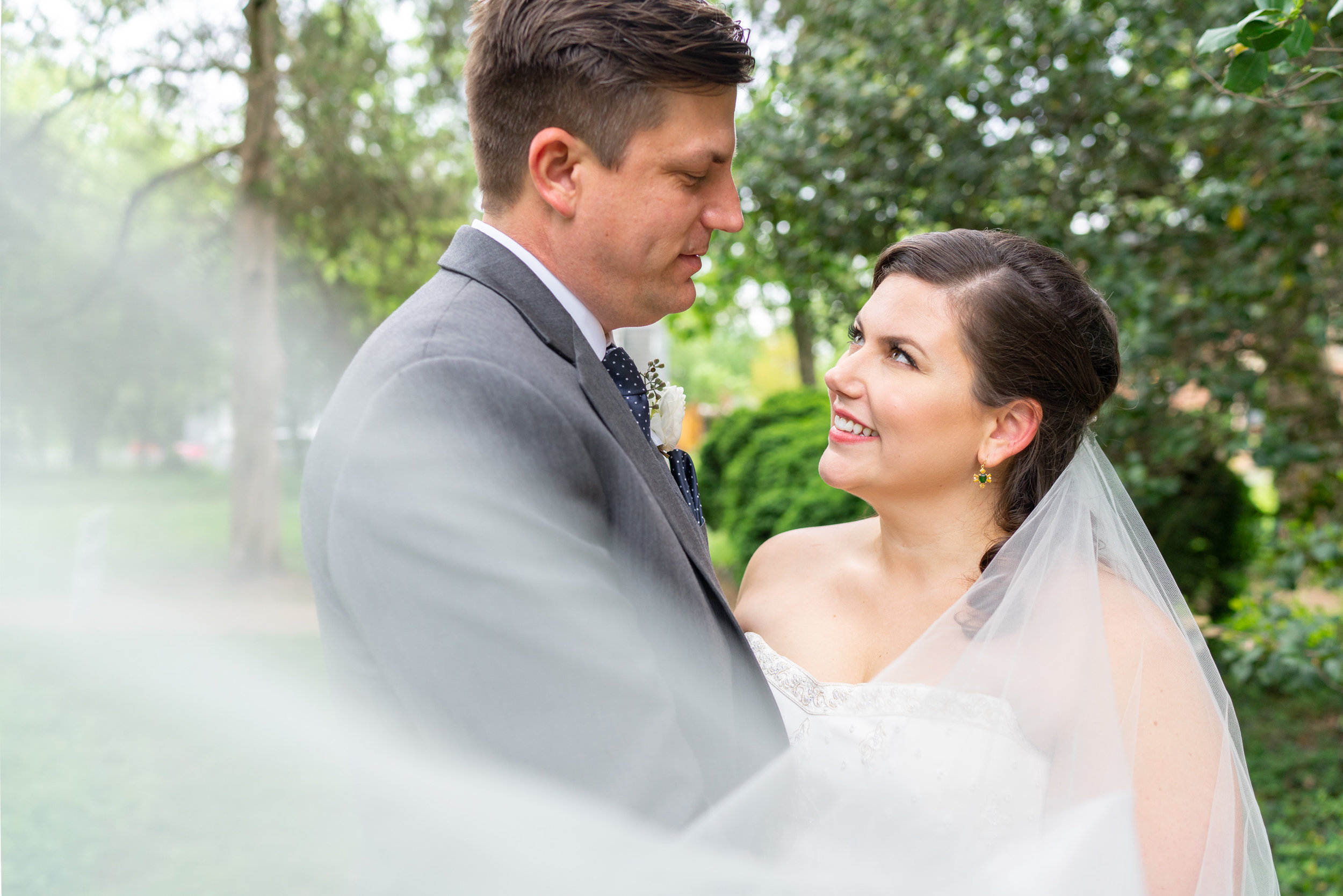 Summer wedding at Hendry House in Arlington Virginia