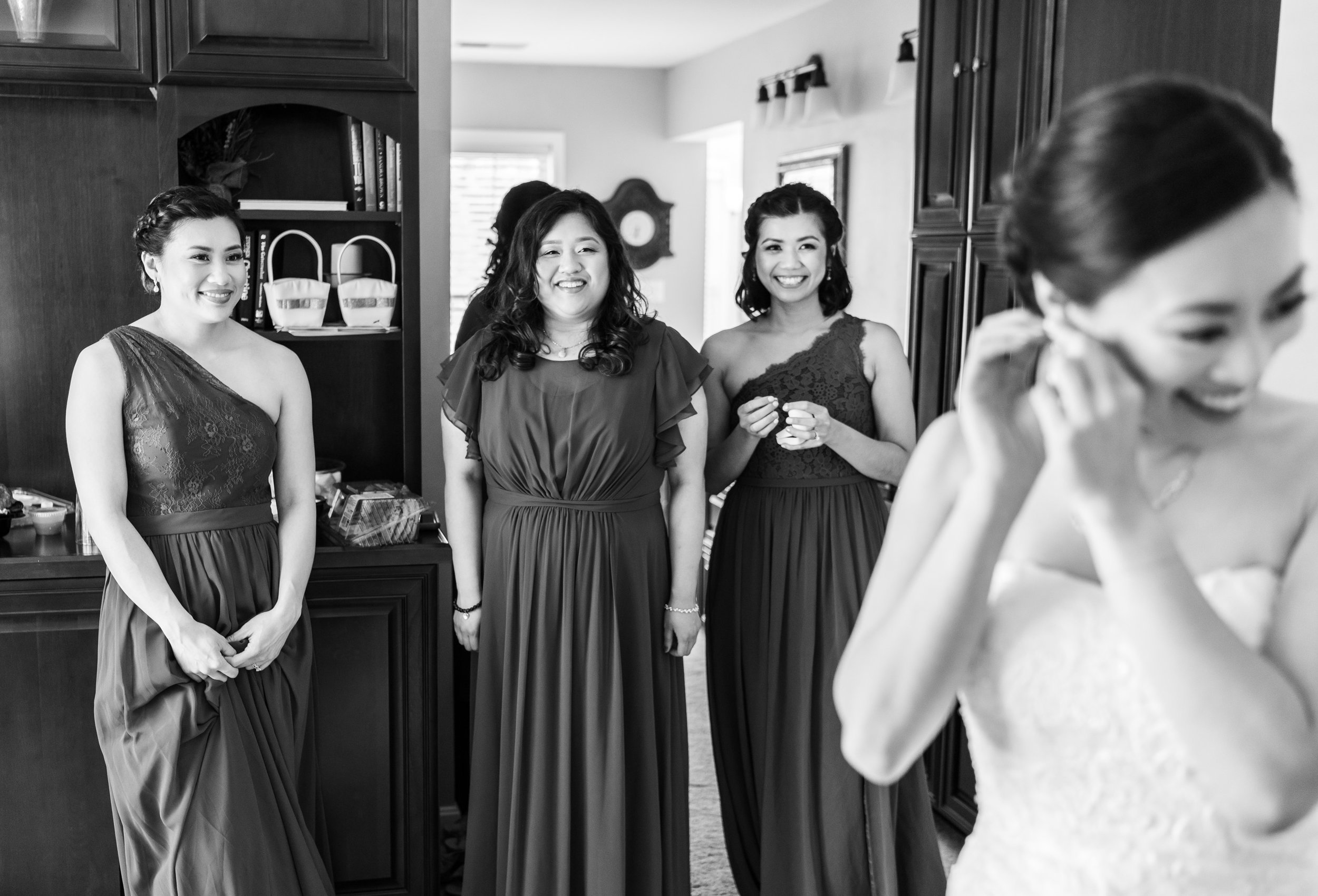 Bride getting ready suite at Harvest House Lost Creek Winery
