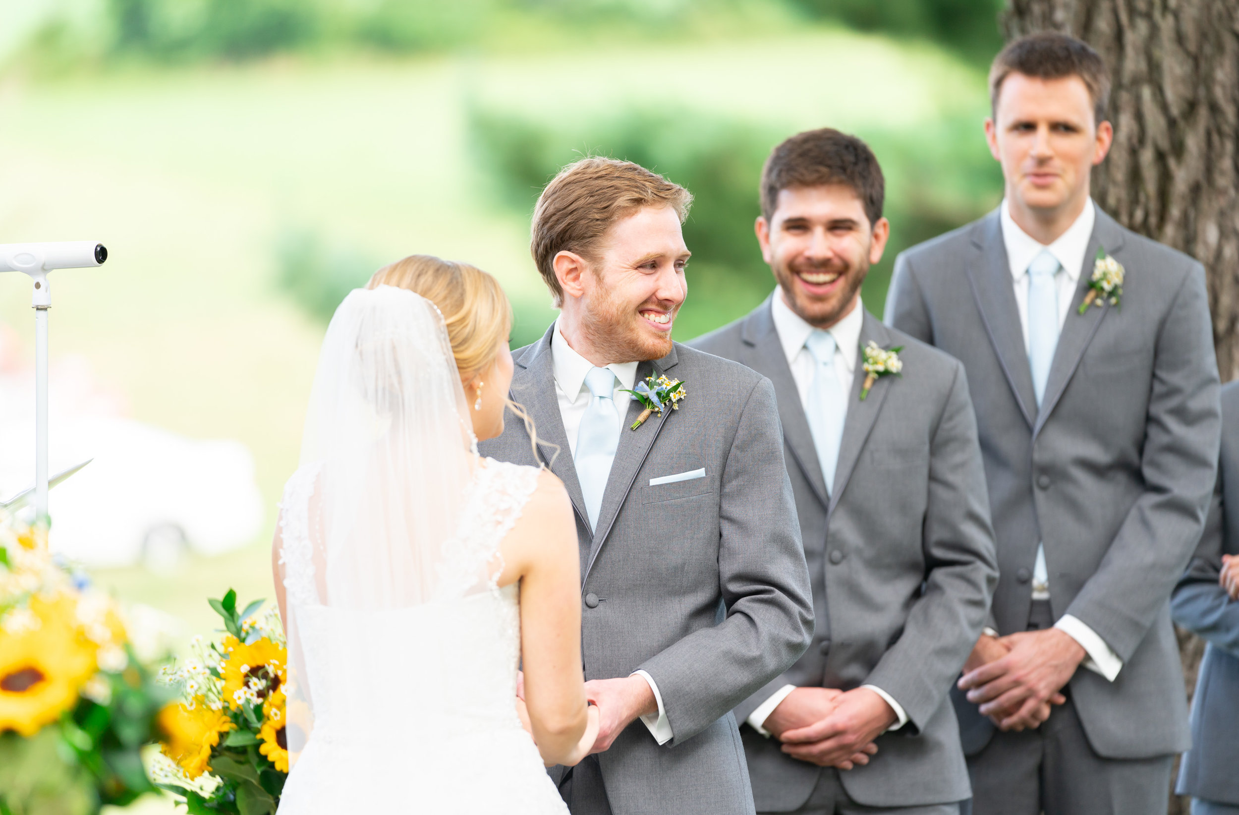Outdoor wedding ceremony at Stone Manor Country Club