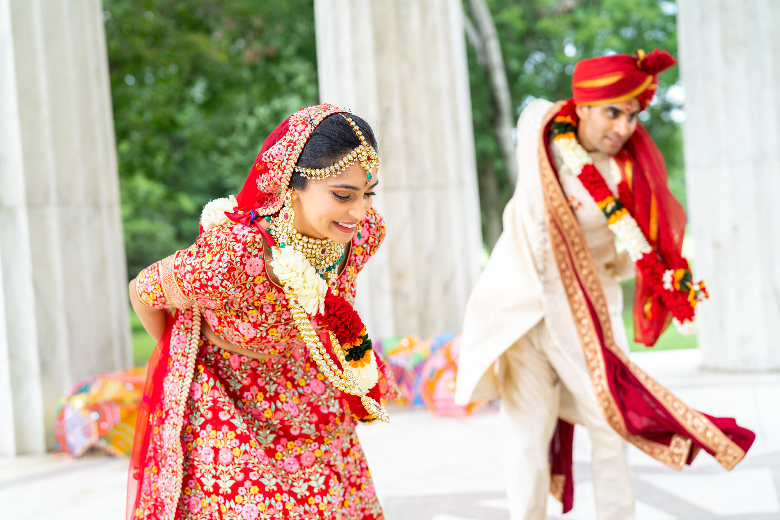 Fun hindu micro ceremony wedding on the National Mall