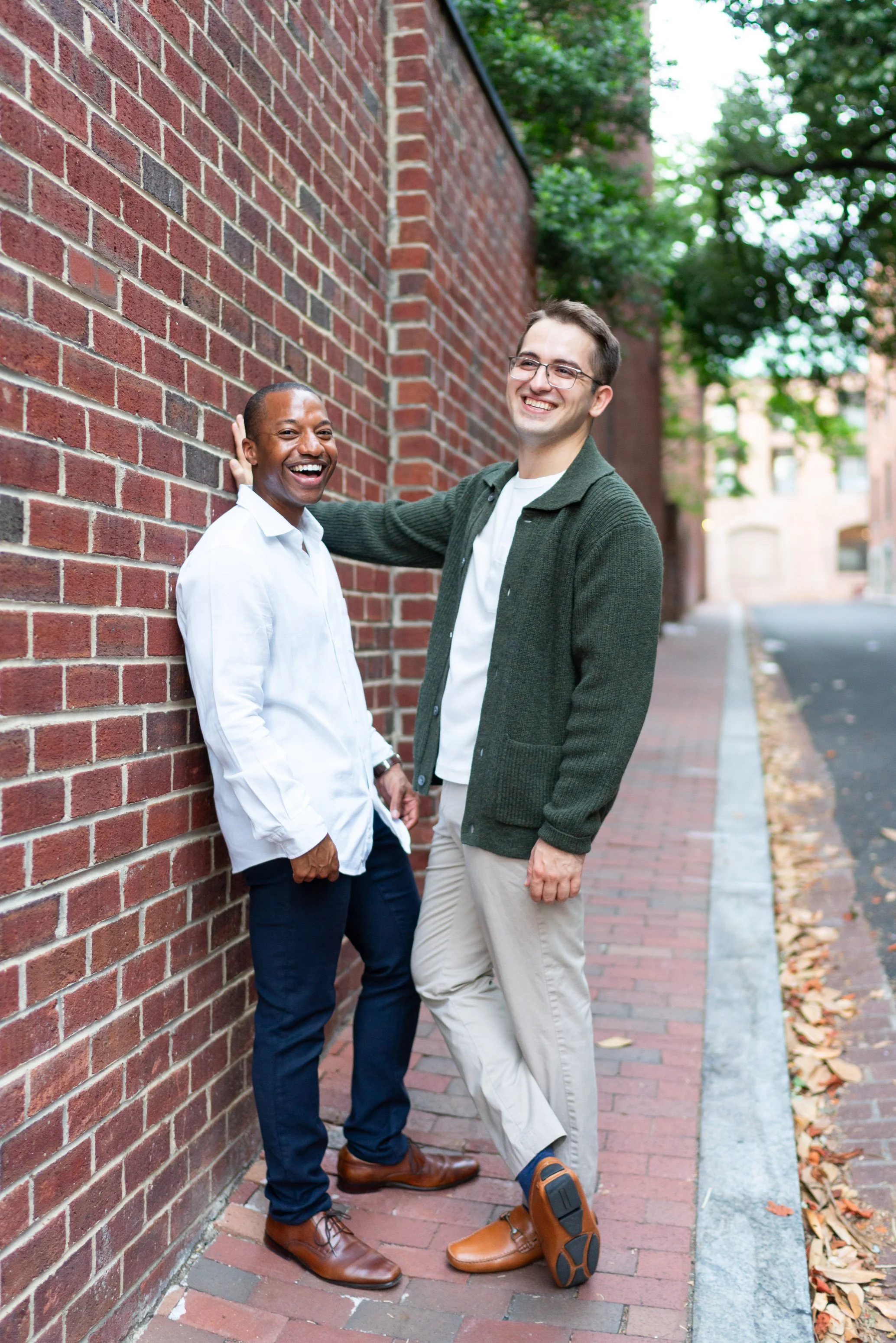 candid real wedding photos Georgetown dc engagement session photos