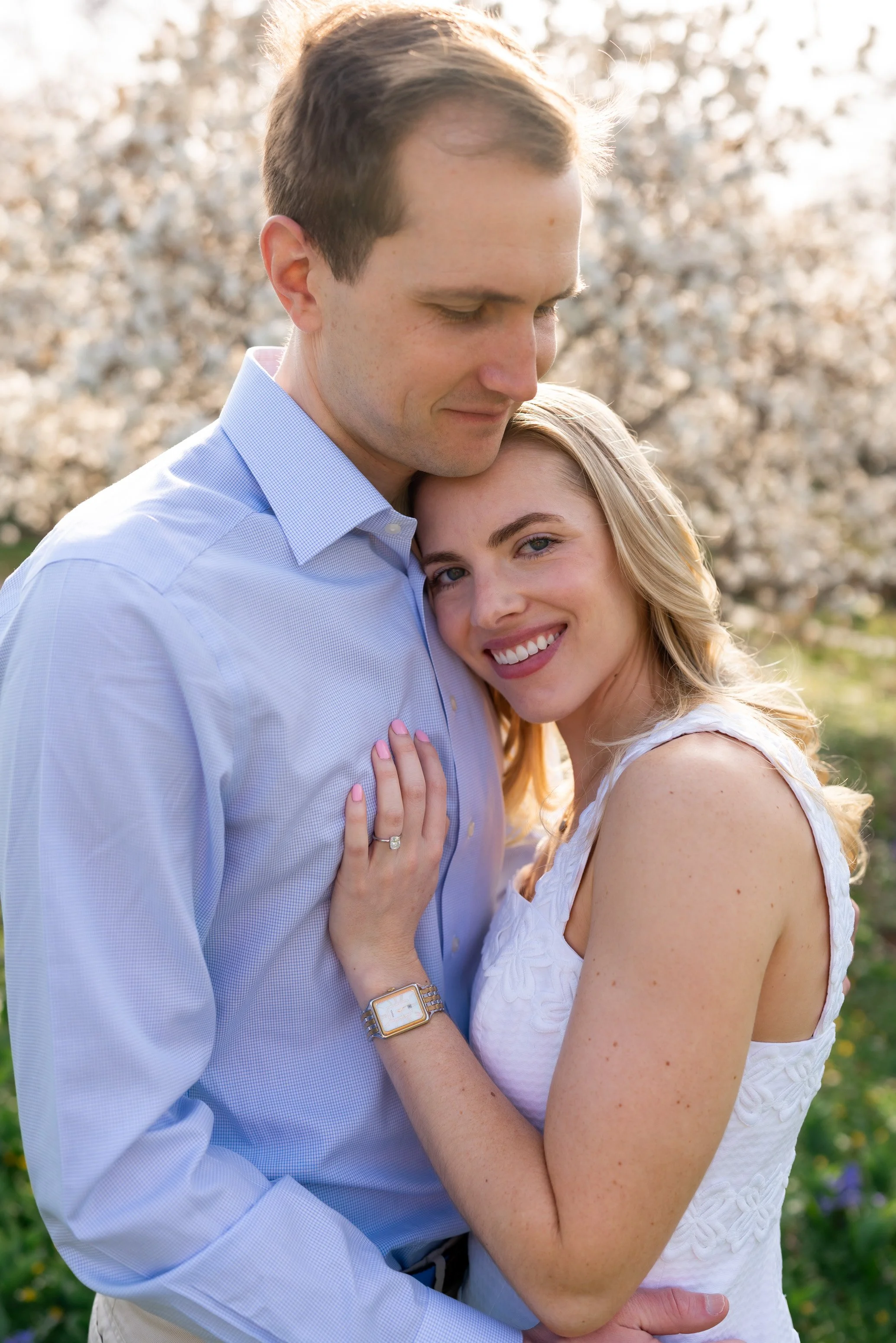 romantic and sweet cherry blossom engagement photographer from Washington dc