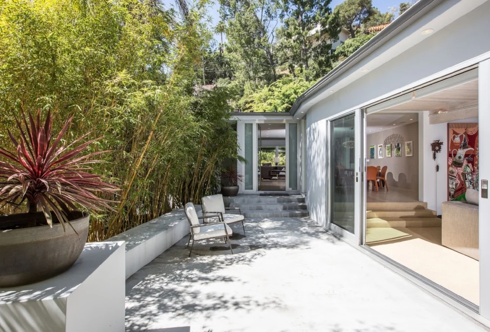 Los Angeles Bird House