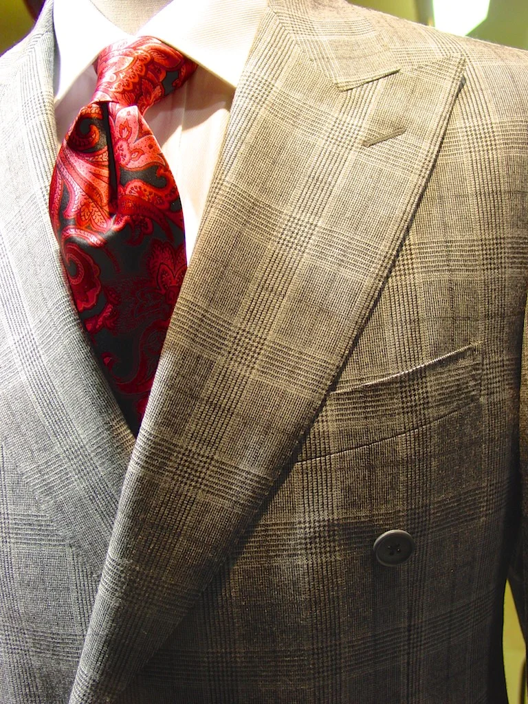 A classic 6x2 double breasted suit.
