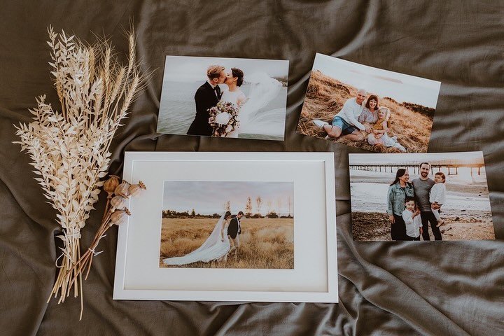 Keep an eye on your emails today 👀👀👀 There is a Mother&rsquo;s Day promo starting in all of your online galleries &hellip; and it includes wedding albums! 🤍

If your online gallery has expired and you no longer have access to the print store, ple