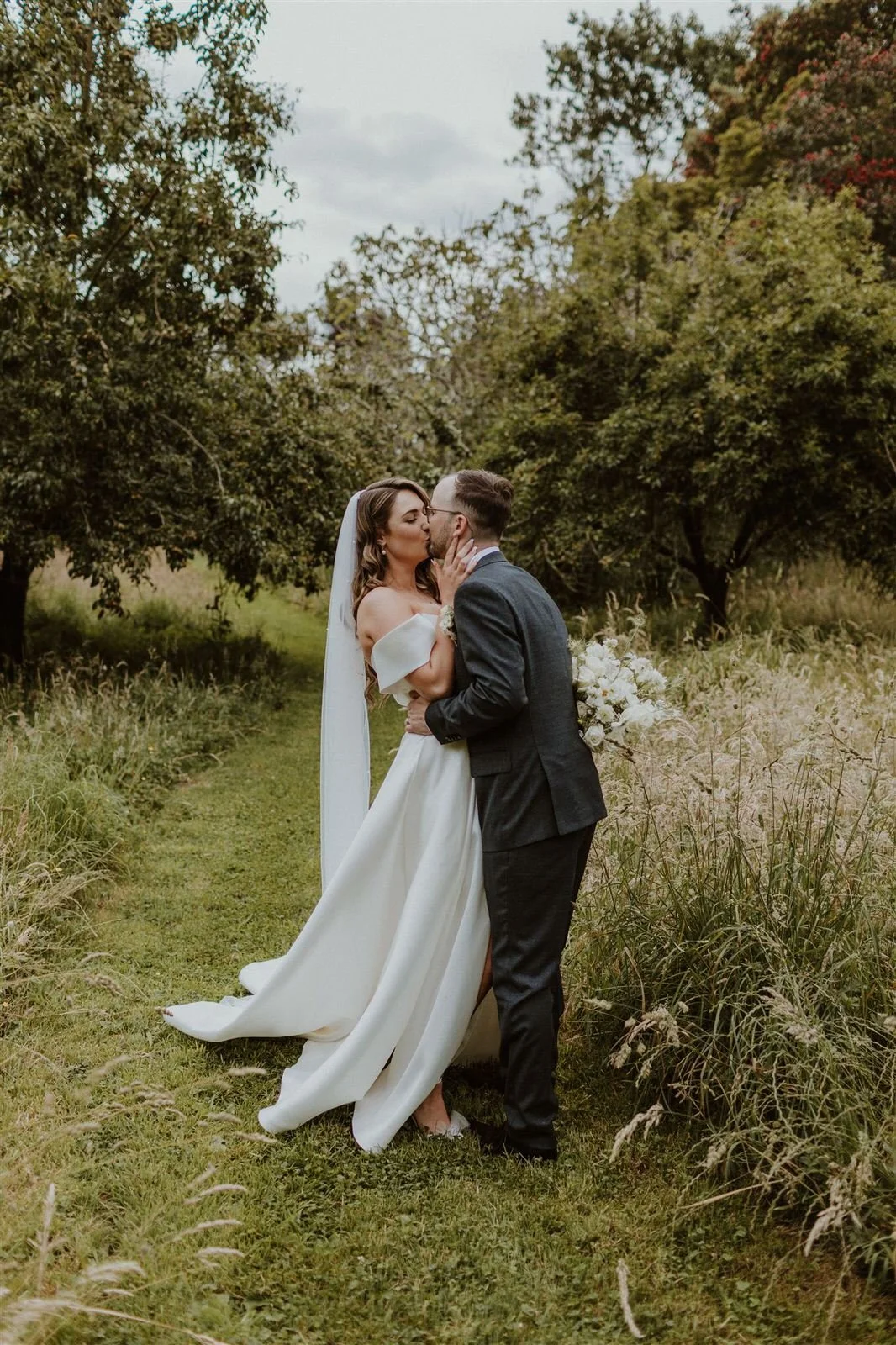 Anam Cara Gardens Otaki wedding photos