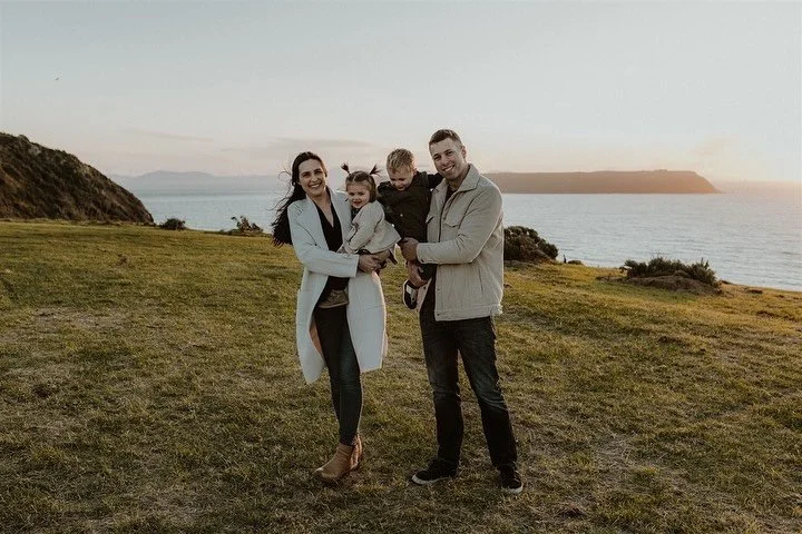 Family sessions like these 😍 It&rsquo;s been an honour capturing this family over the years! 
⠀⠀⠀⠀⠀⠀⠀⠀⠀
Here&rsquo;s an important update on my availability for the coming months. 
⠀⠀⠀⠀⠀⠀⠀⠀⠀
I have two weekend spaces left for the remainder of this ye