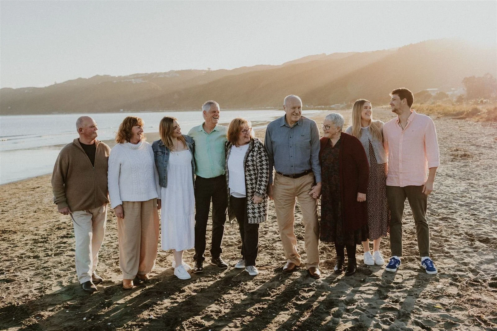 Extended family photography at Petone Beach