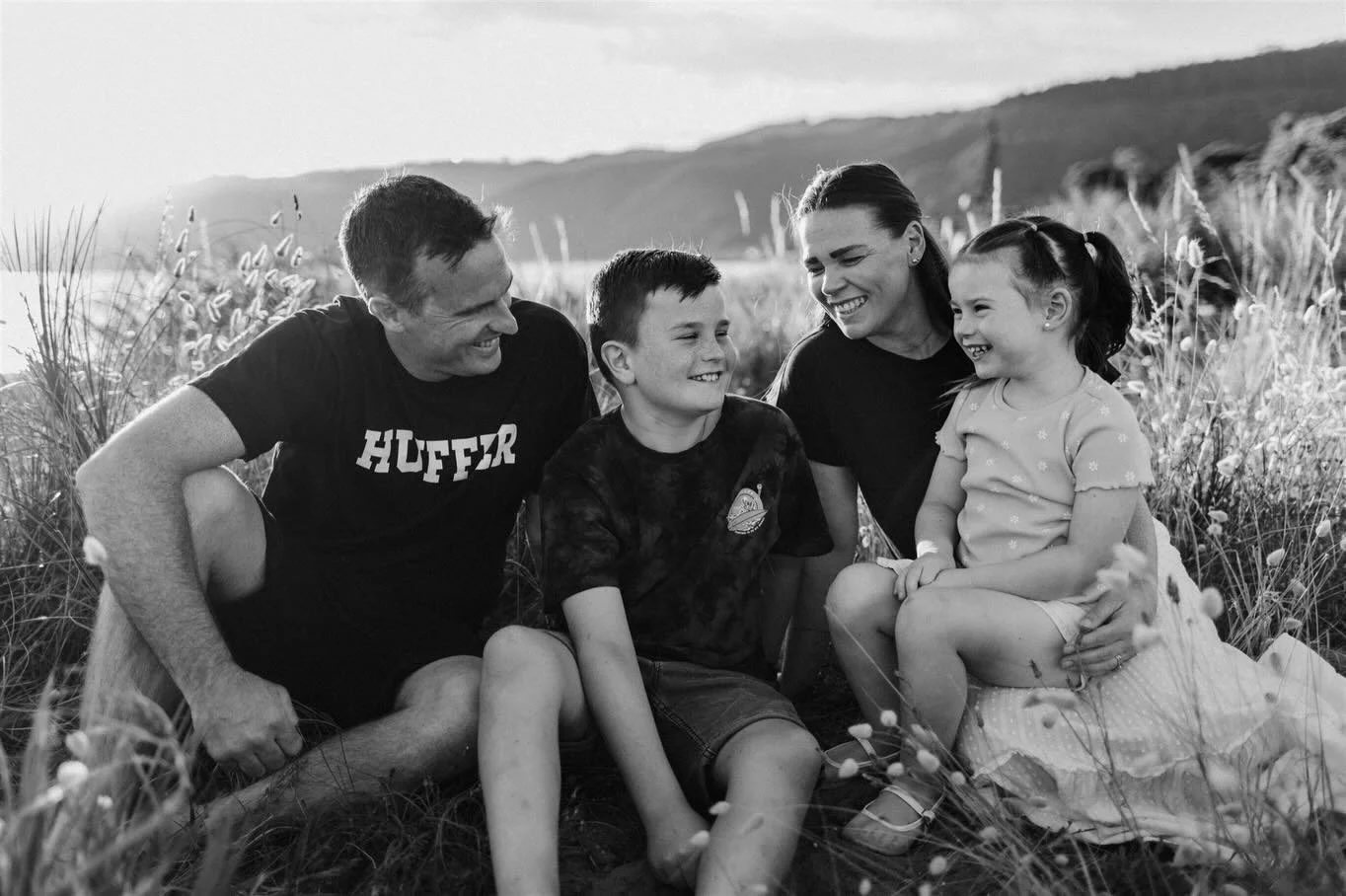 School holidays upcoming availability for family sessions:

- 10th, 13th, 17th April 
- Saturday 18th April (late afternoon only)

Sessions can be at one of my recommended locations around Wellington, or taken in the comfort of your own home. 😍