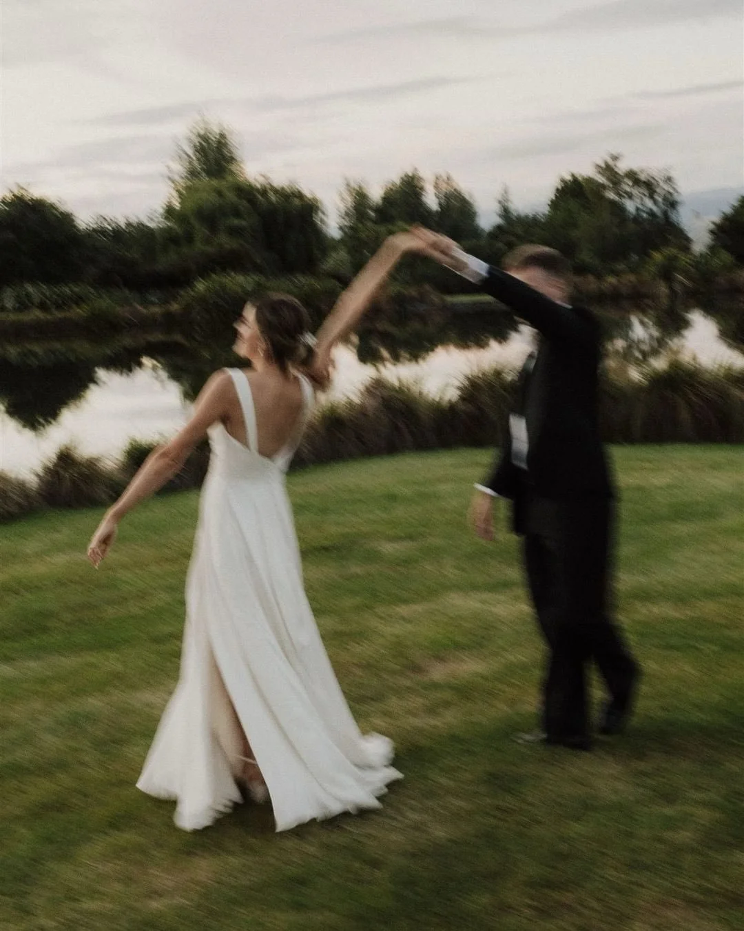 Madeleine and Brady&rsquo;s wedding day! I&rsquo;ve been so excited to share these!!! 

These two came all the way back to NZ to celebrate and get married in front of their nearest and dearest. Highlights definitely were Madeleine&rsquo;s bridal entr