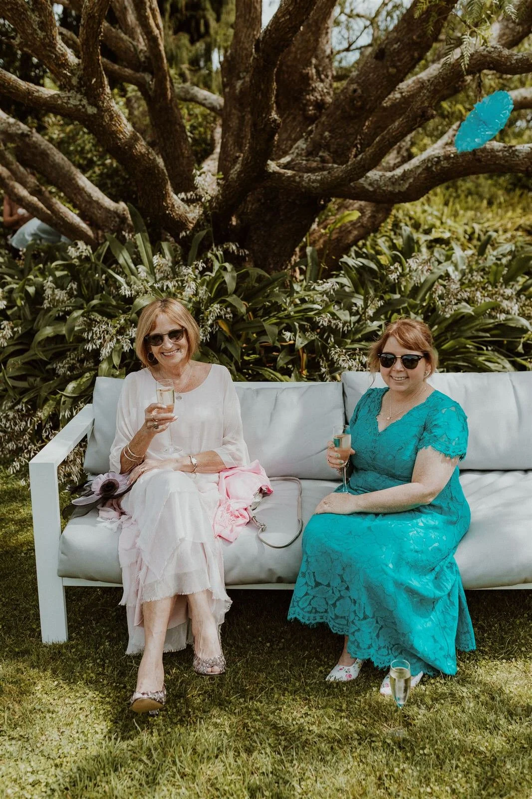 Candid wedding photos and portraits of guests - Why I use a second ...