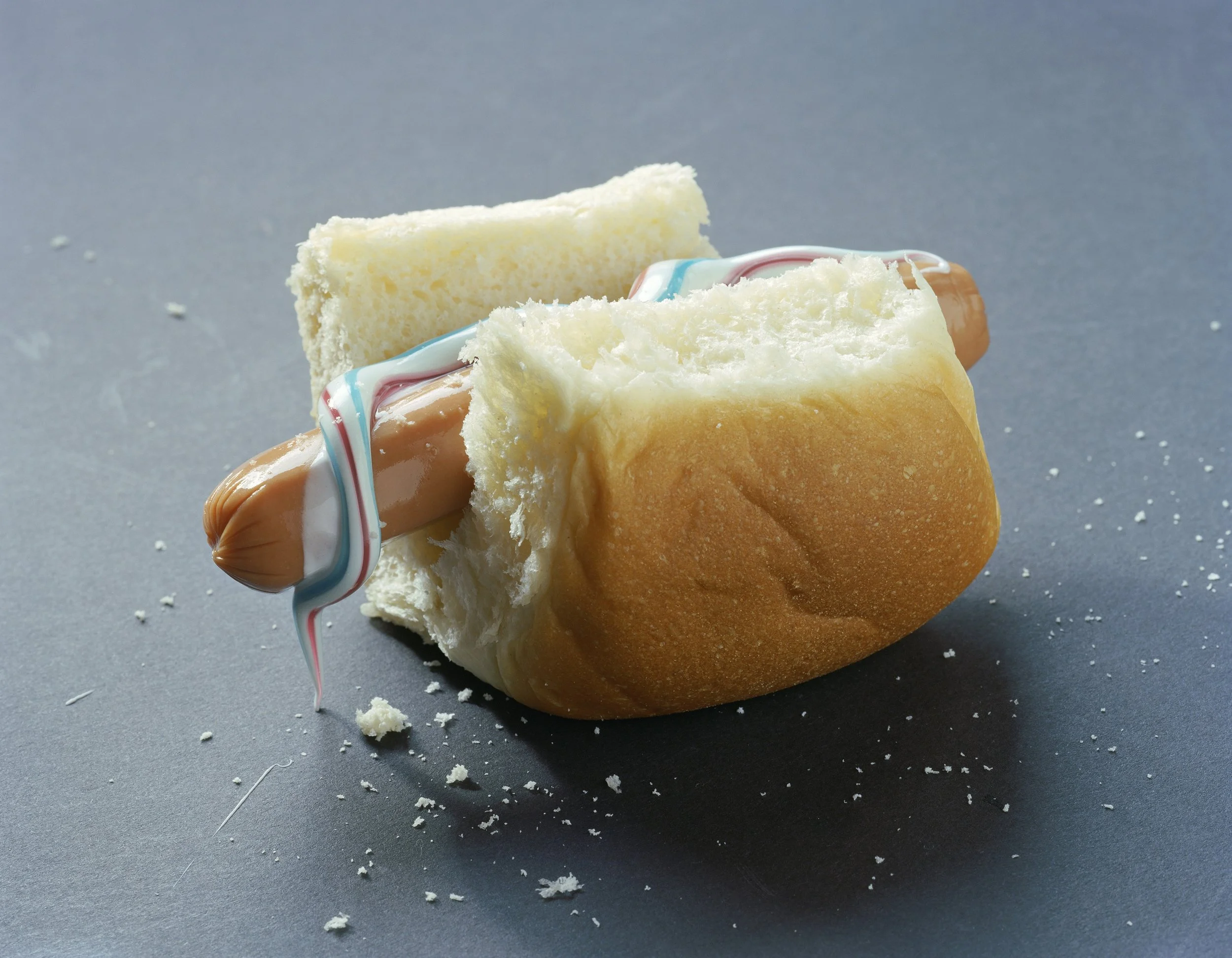 07.15_Hot_Dog_28x35cm.jpg