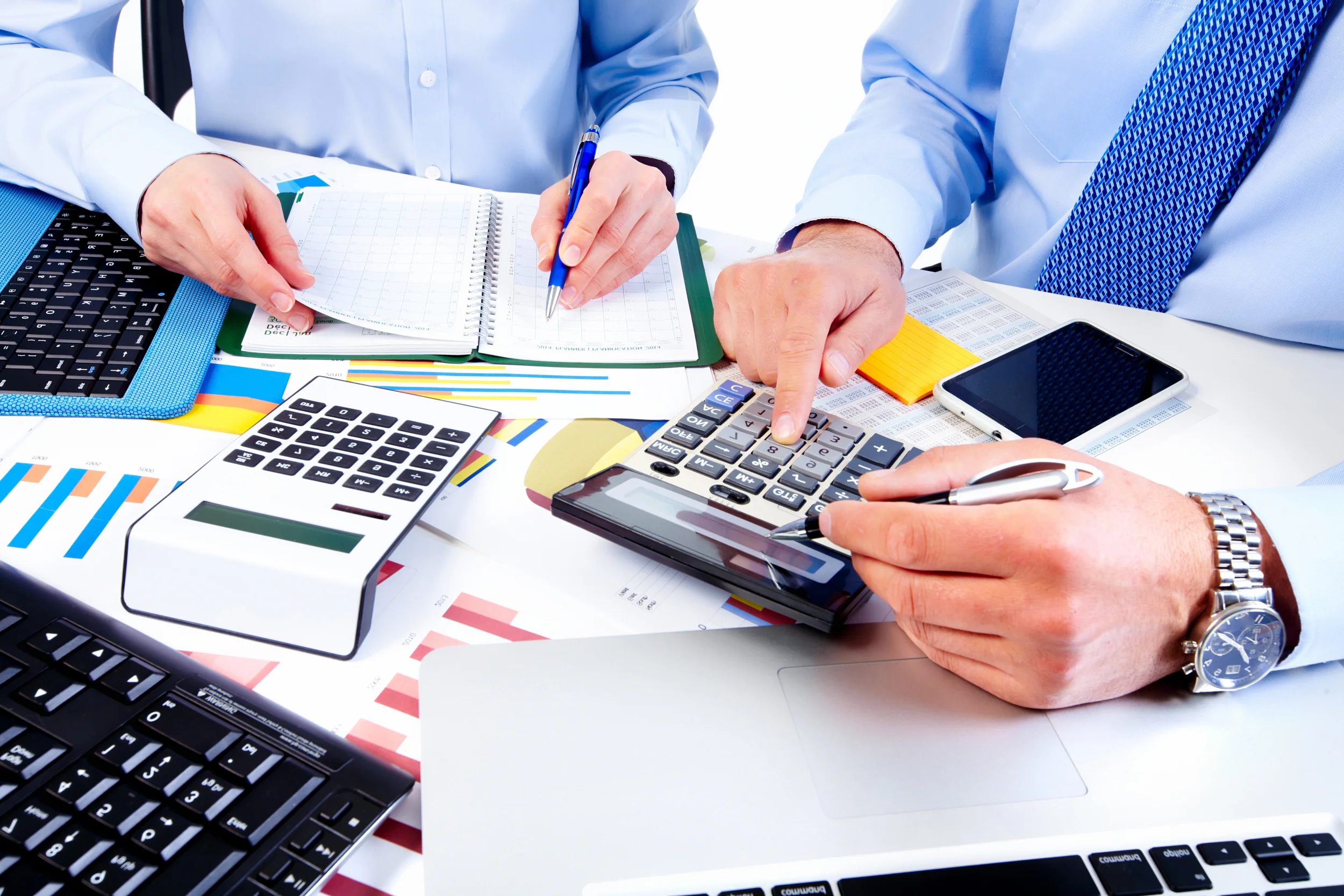 Accounting Advisory We provide accounting advisory services to support our clients in managing the accounting complexity and change that comes from the adoption of complex new accounting standards and GAAP conversions as well as accounting support services for regulatory compliance.