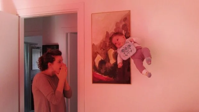 from http://www.motiongraphic.it/2014/04/flying-baby.html