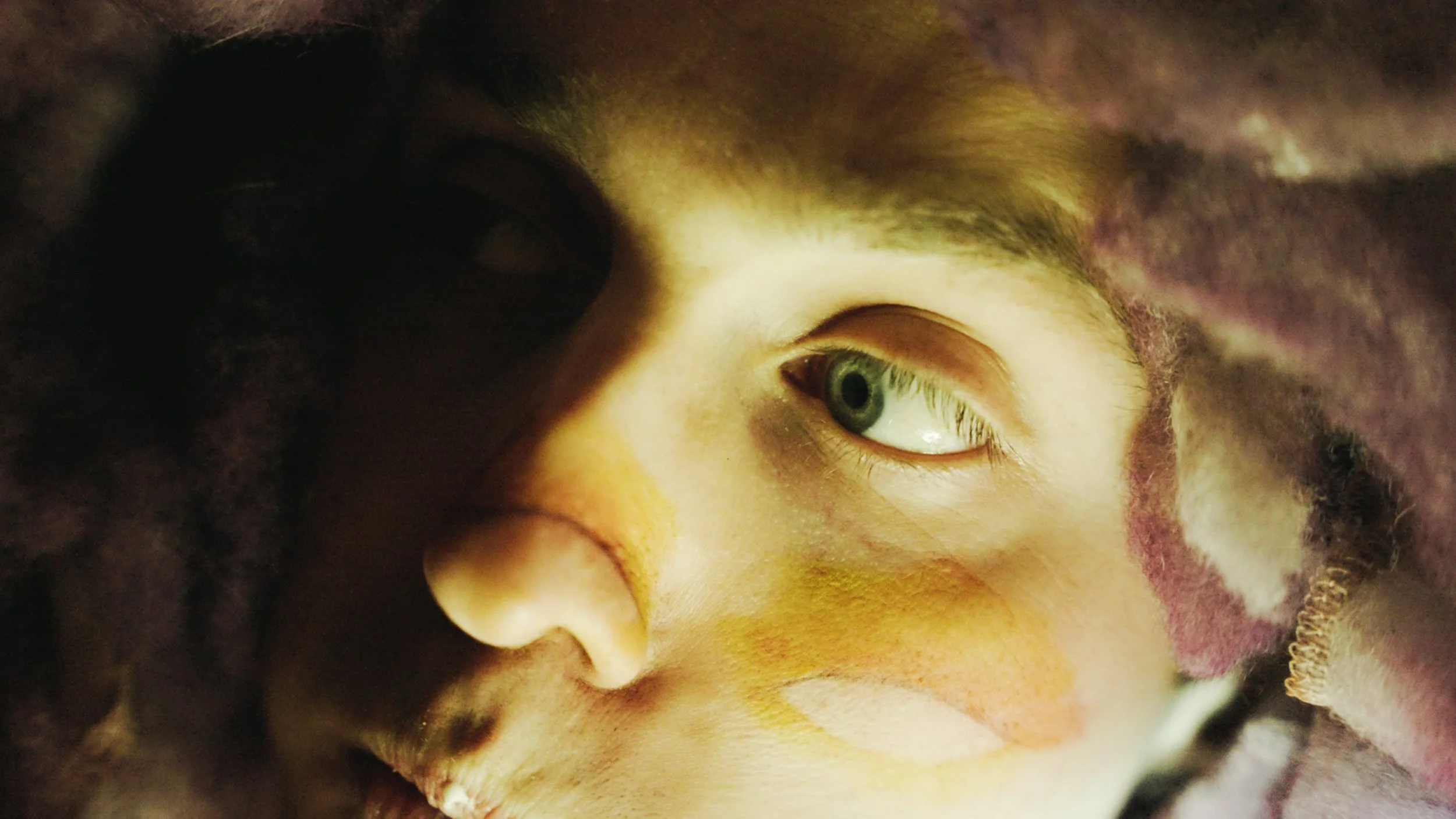 Video performance documentation of Daniel Mølholt Bülow & Jonas Kjeldgaard Sørensen: ’Plateuic’ at Villa Kultur