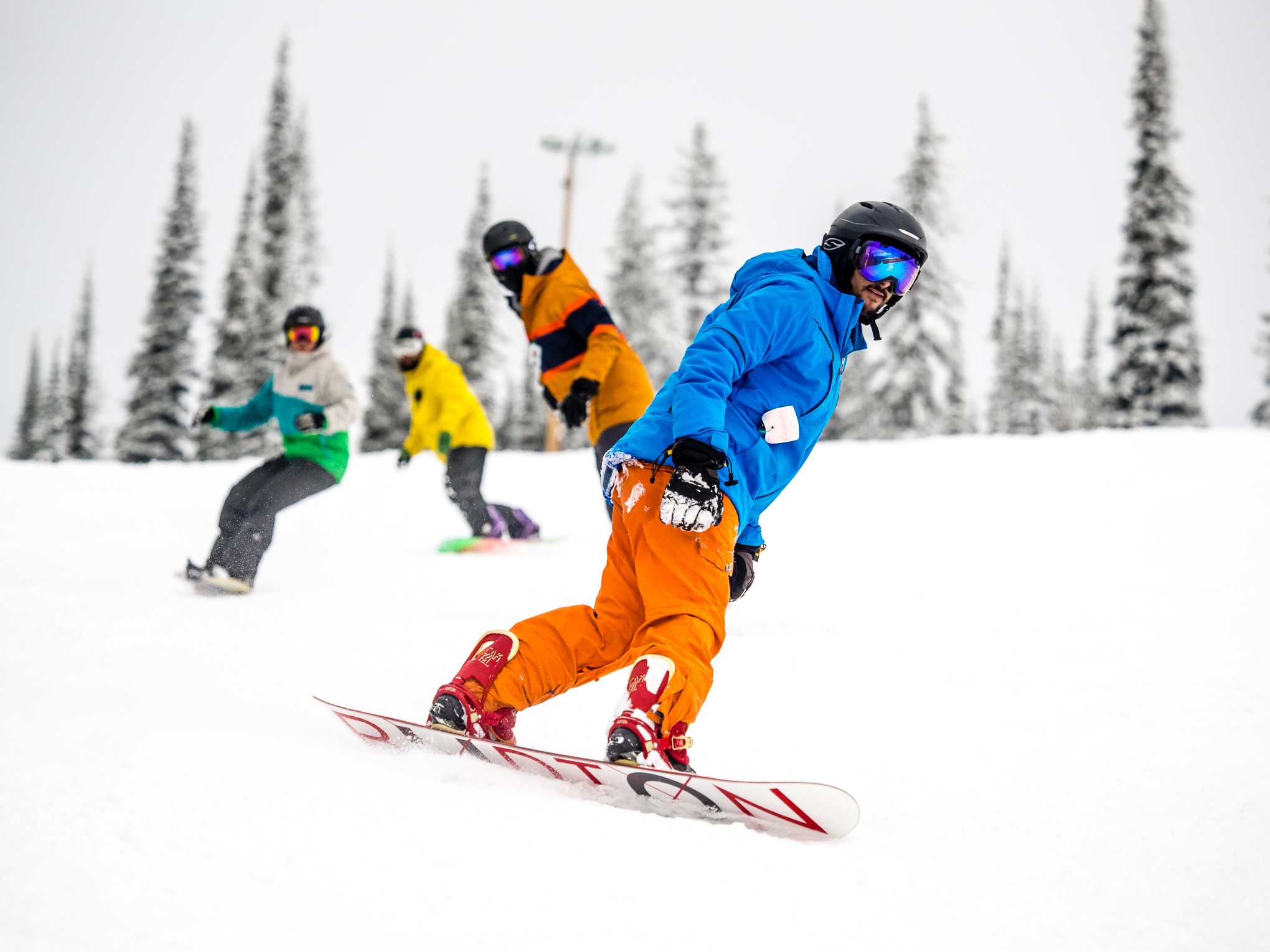 Snowboardinbg-RIDGE-Mountain-Academy-5.jpg
