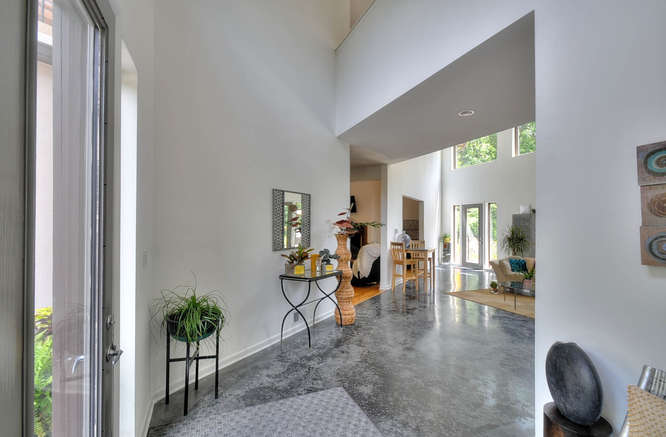 179 Old Georgetown Rd-small-005-Foyer-666x437-72dpi.jpg