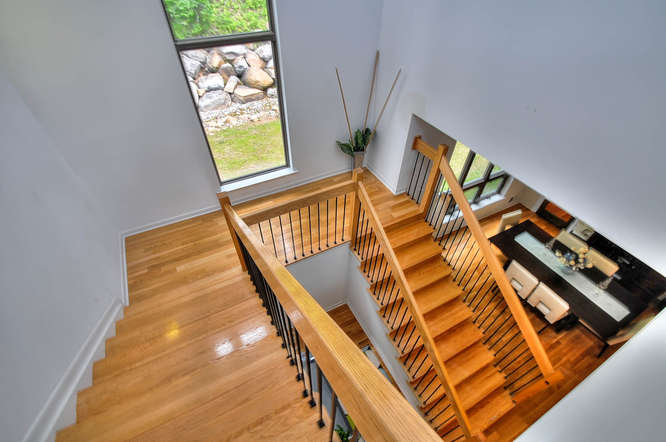 179 Old Georgetown Rd-small-023-Staircase-666x442-72dpi.jpg