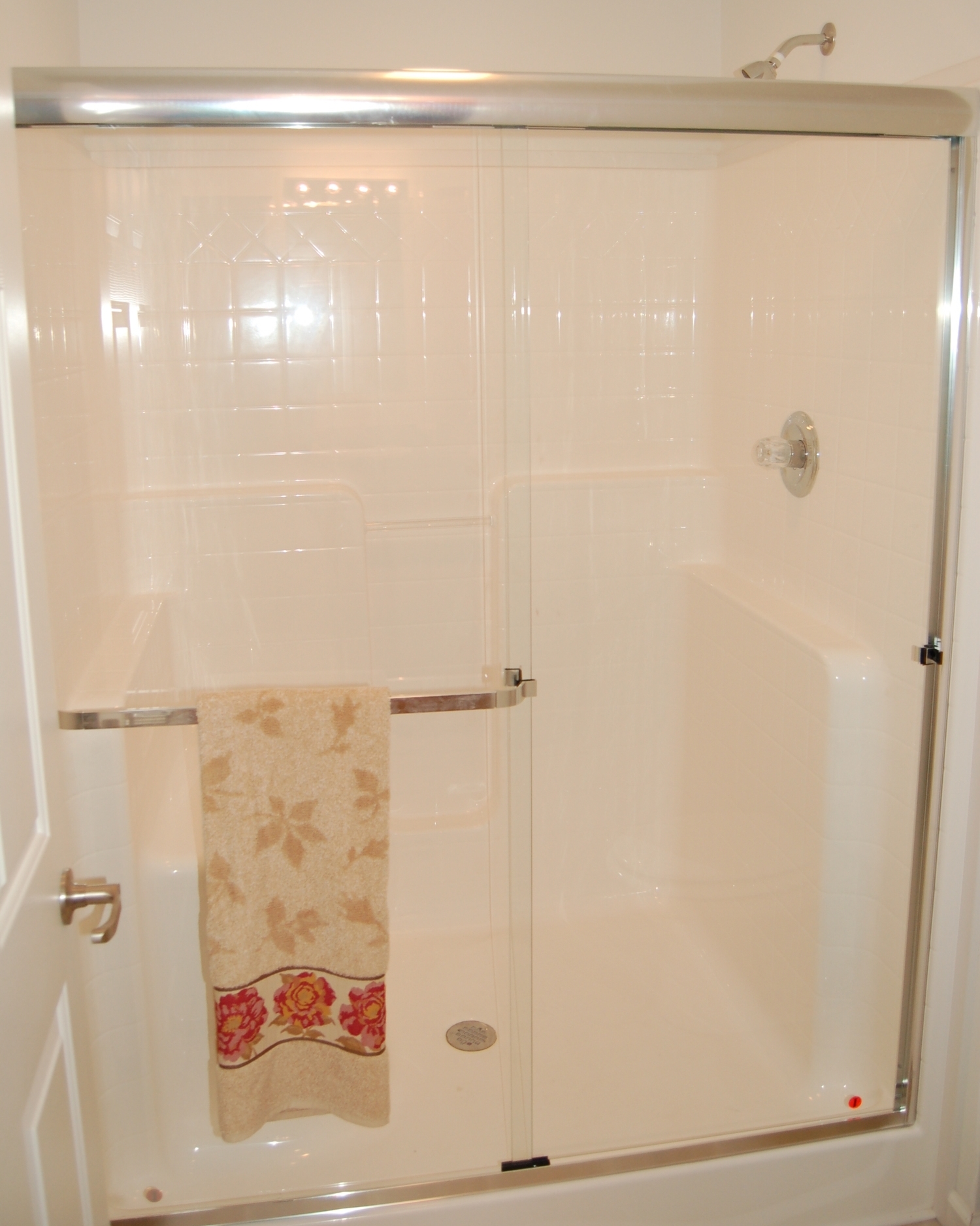 Opt. Romantica Shower Stall