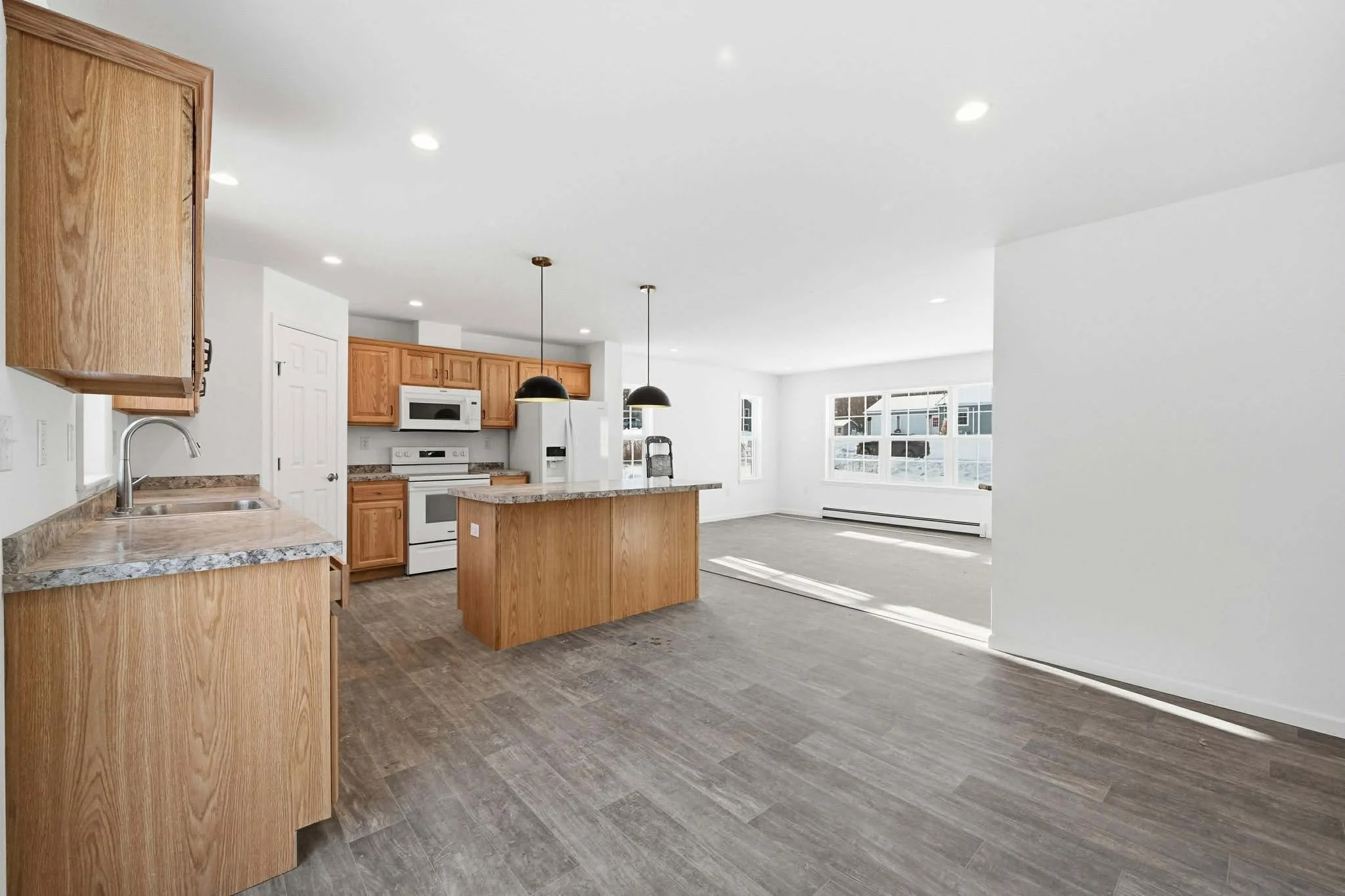 Kitchen 6.jpg