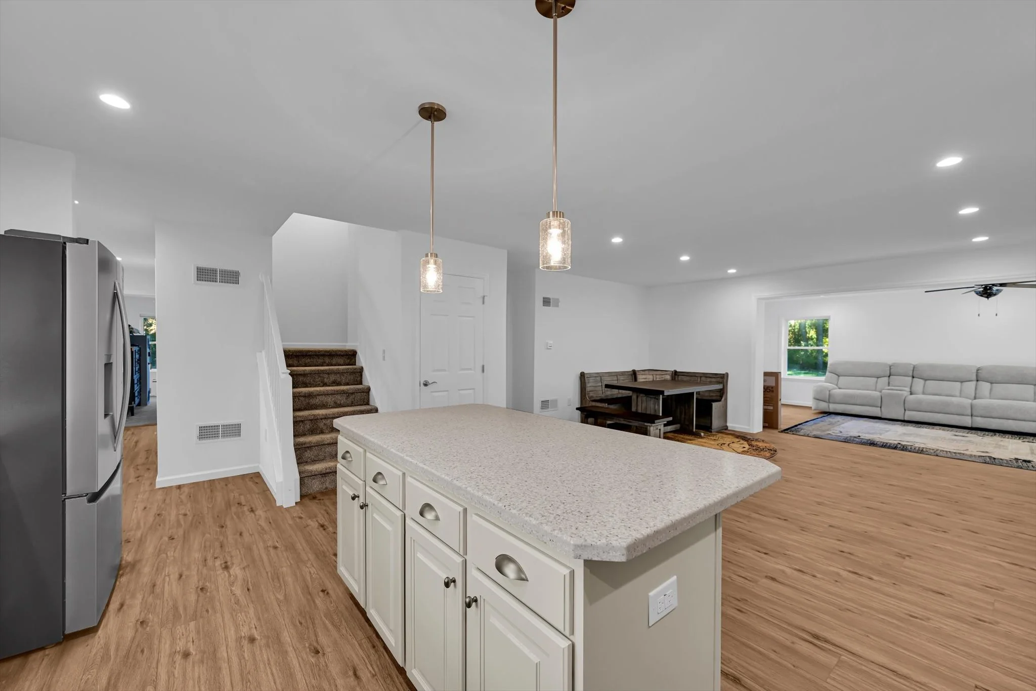 13-Kitchen.jpg