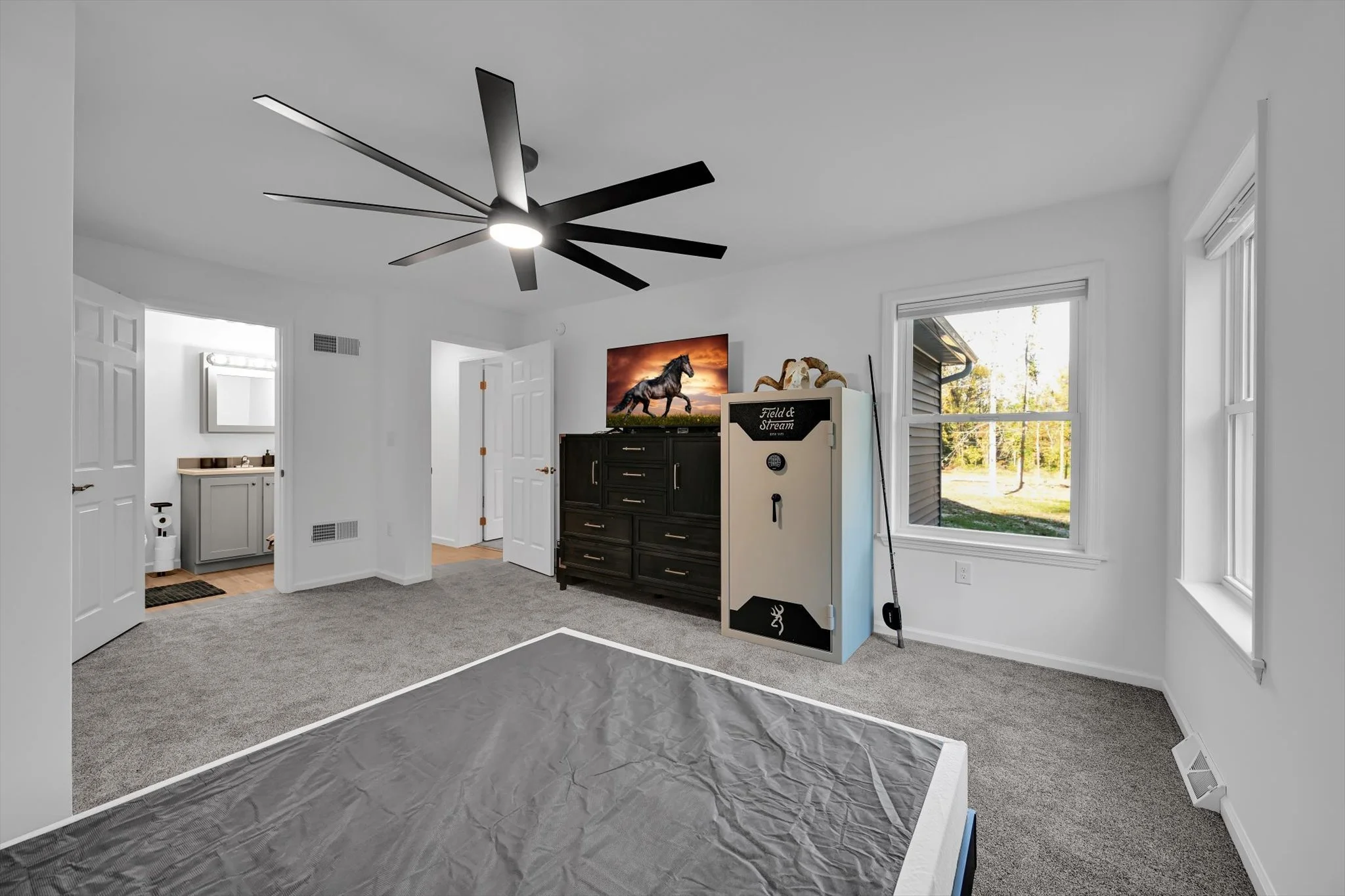 24-Bedroom.jpg