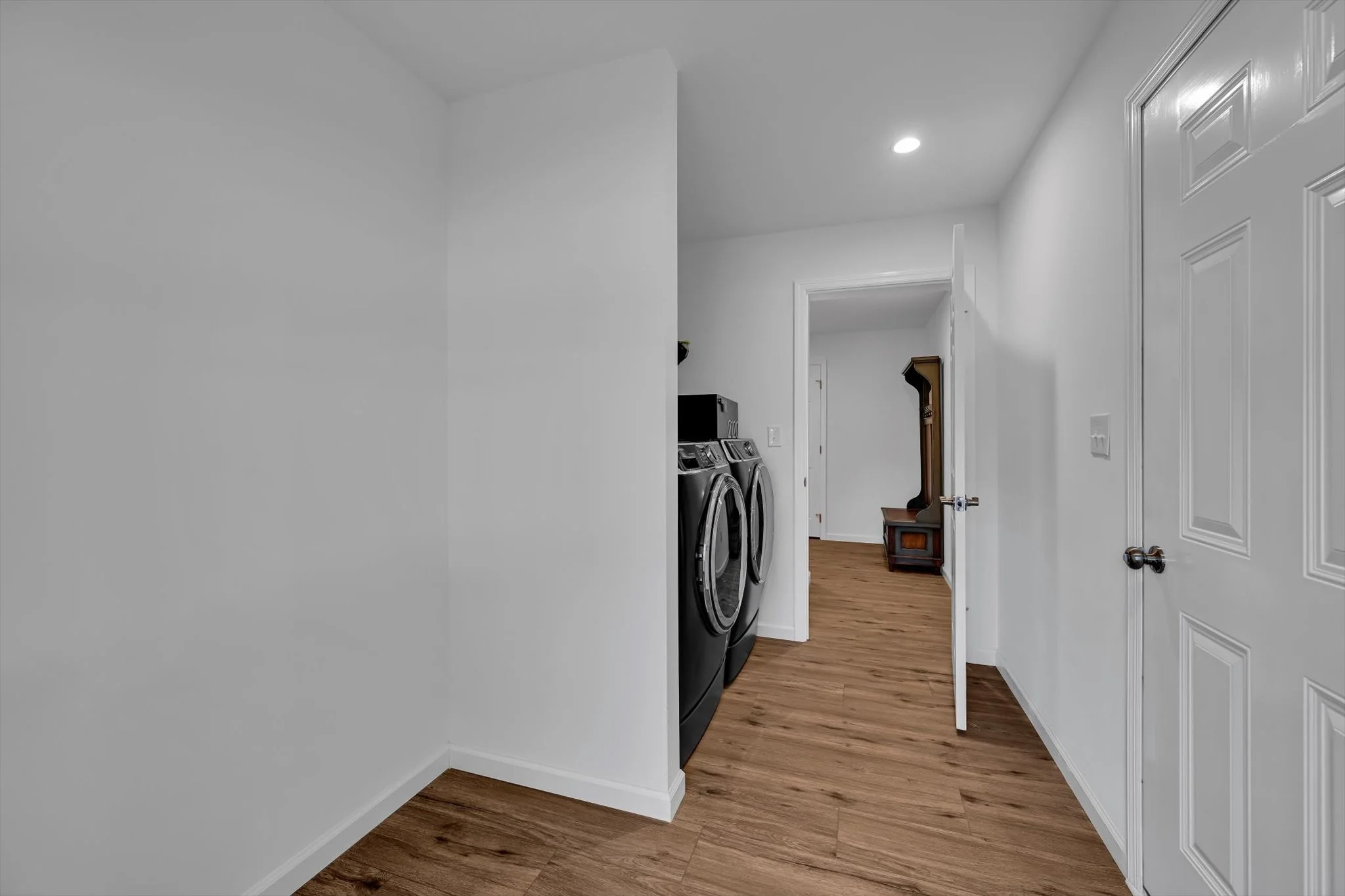 29-Laundry Area.jpg