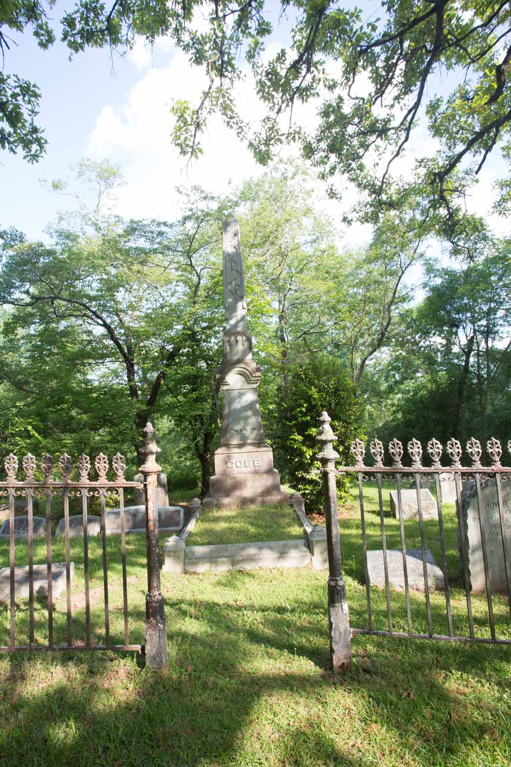oconee hill cemetery-201505068302.jpg