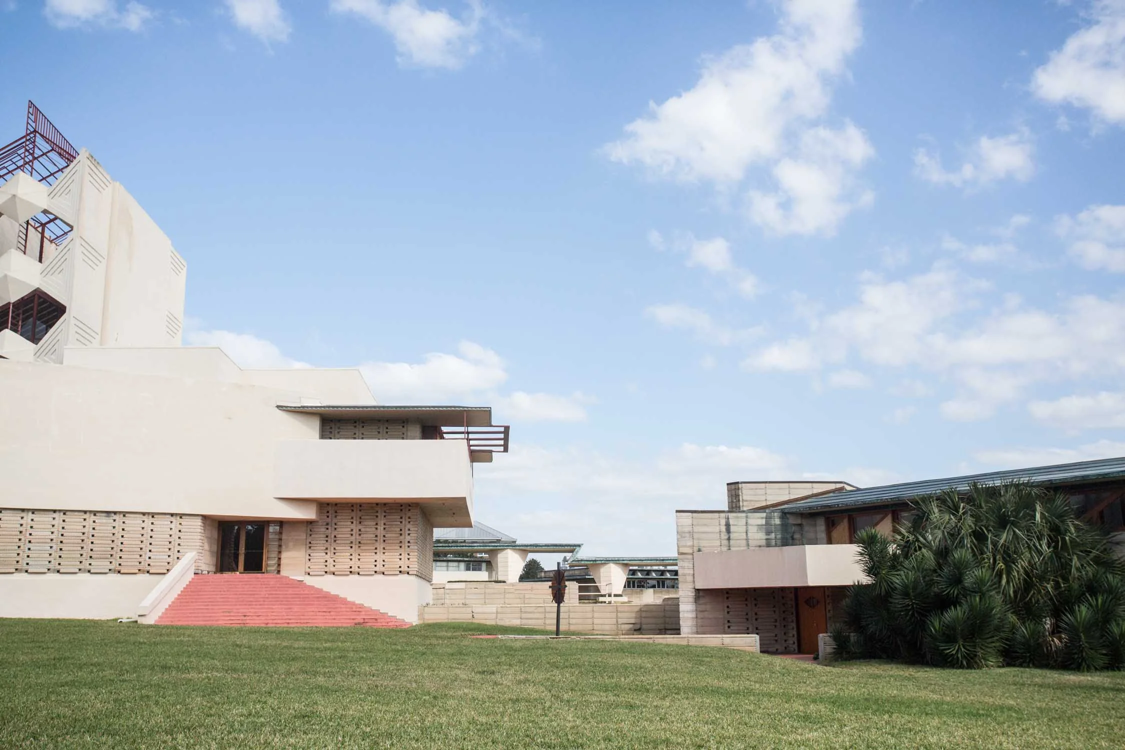 RA_frank lloyd wright fs college-201603098871.jpg