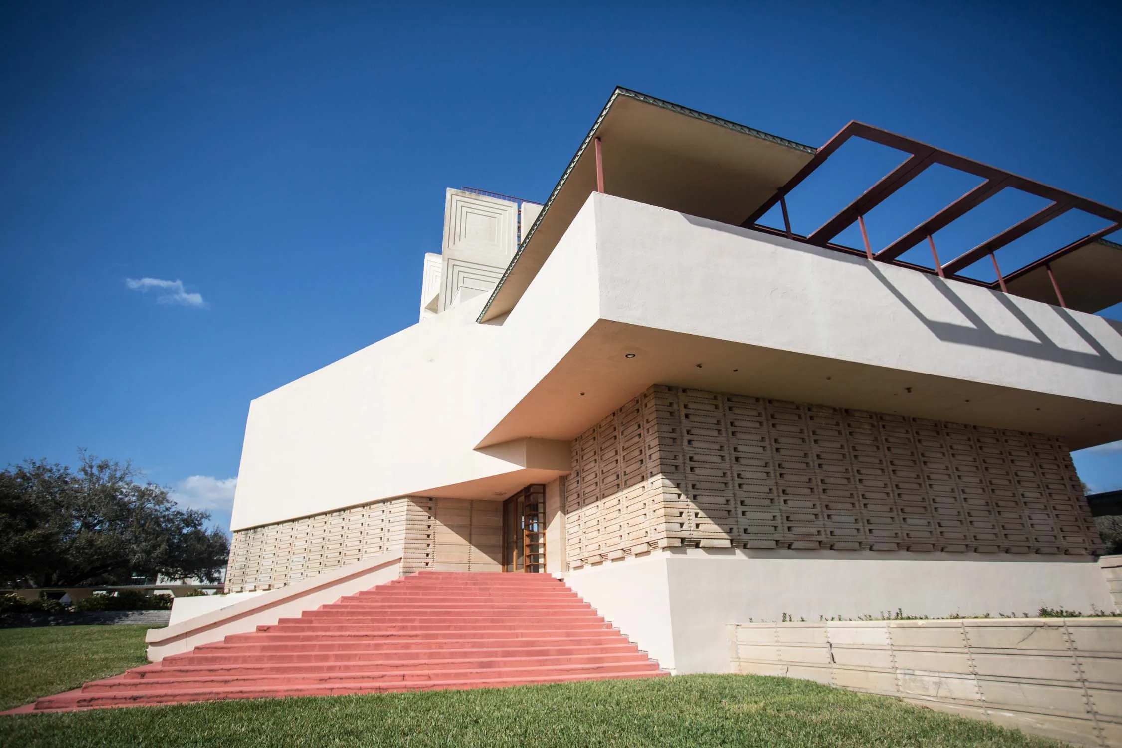 RA_frank lloyd wright fs college-201603098902.jpg
