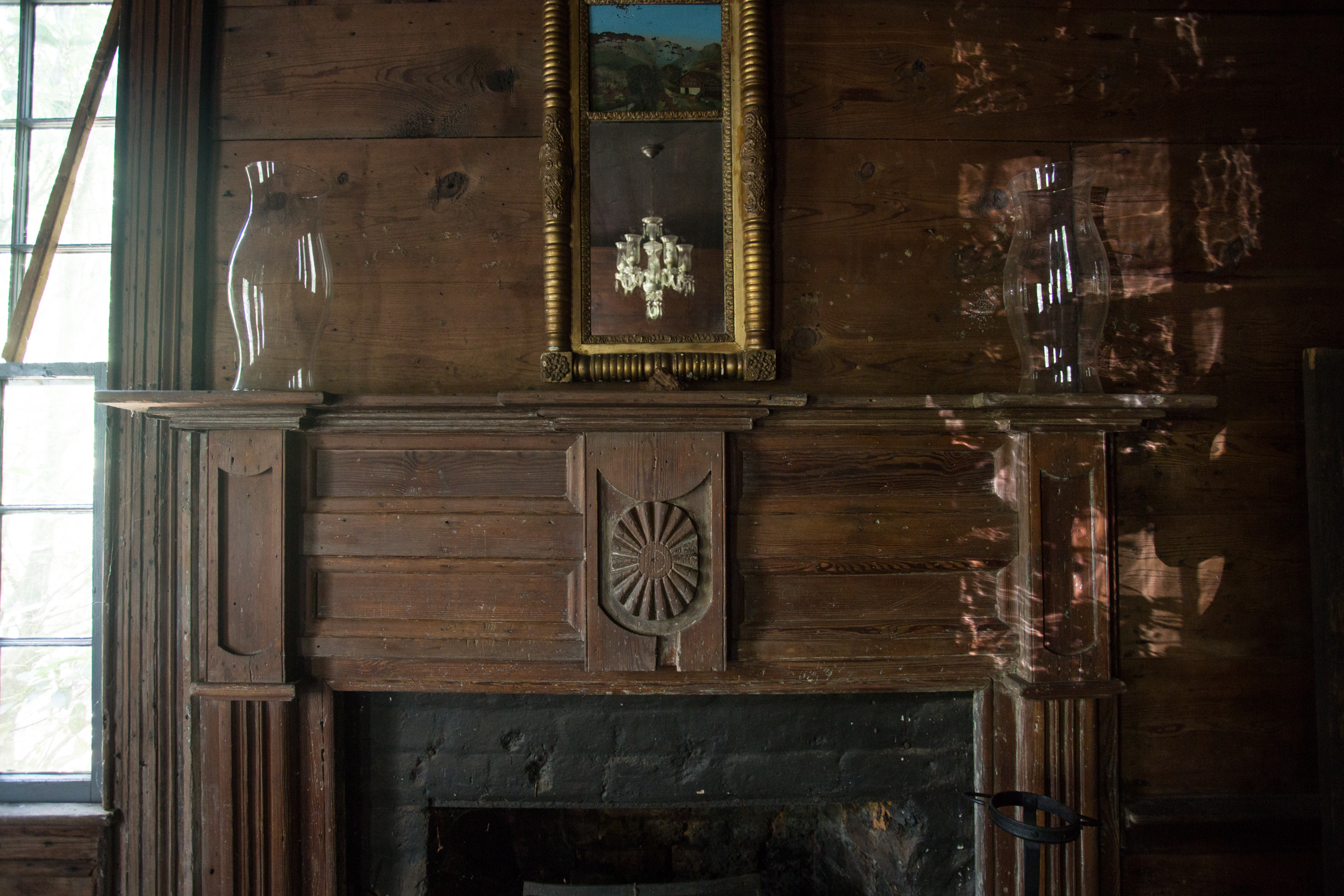 devils pond house_dining room_mantel.jpg