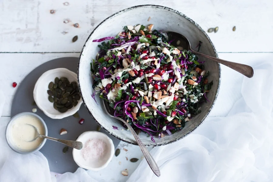 this winter detox salad has the perfect amount of crunch and nourishing ingredients to make it a satisfying meal! find recipe here