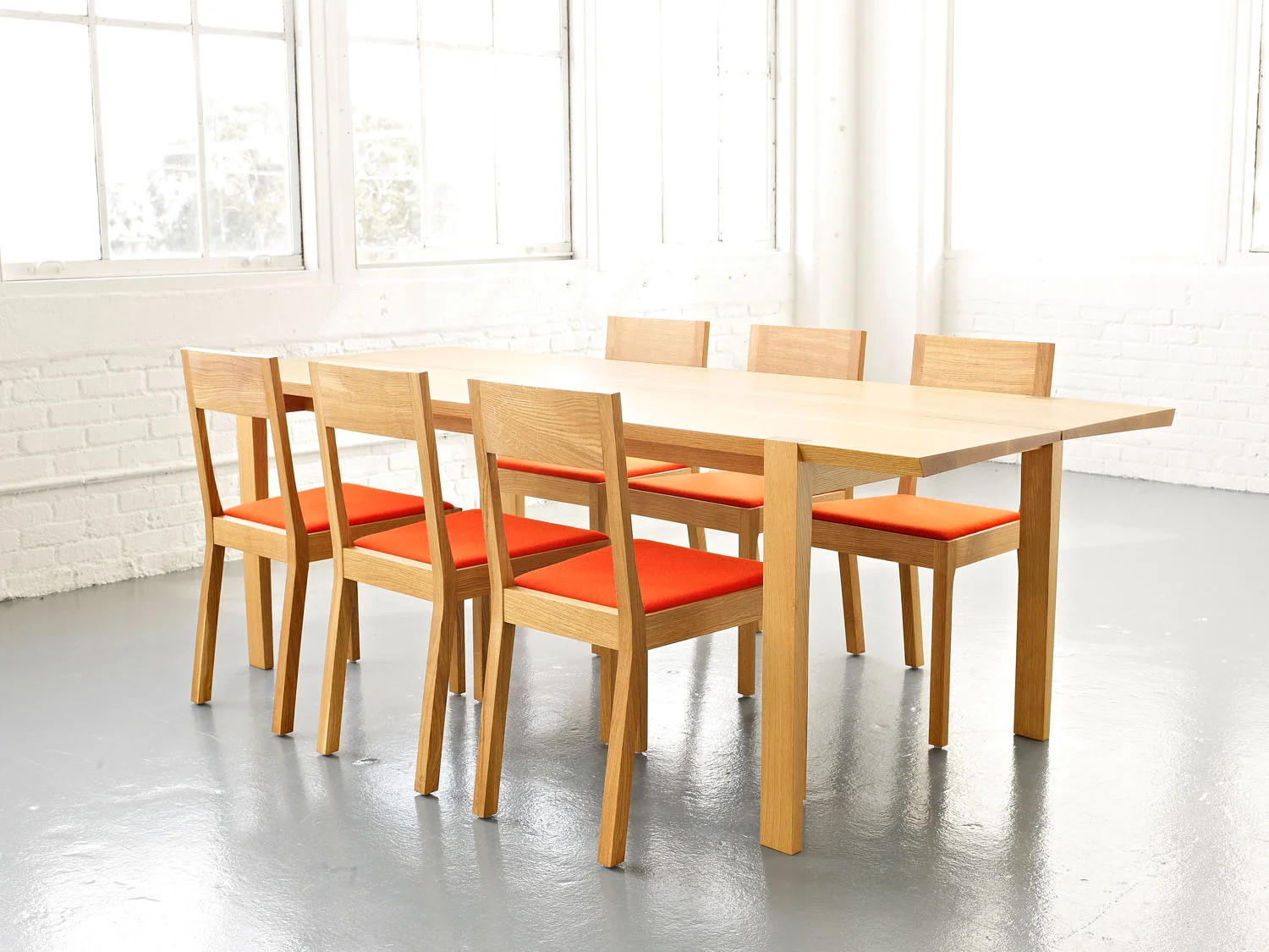 dining_table_002.jpg