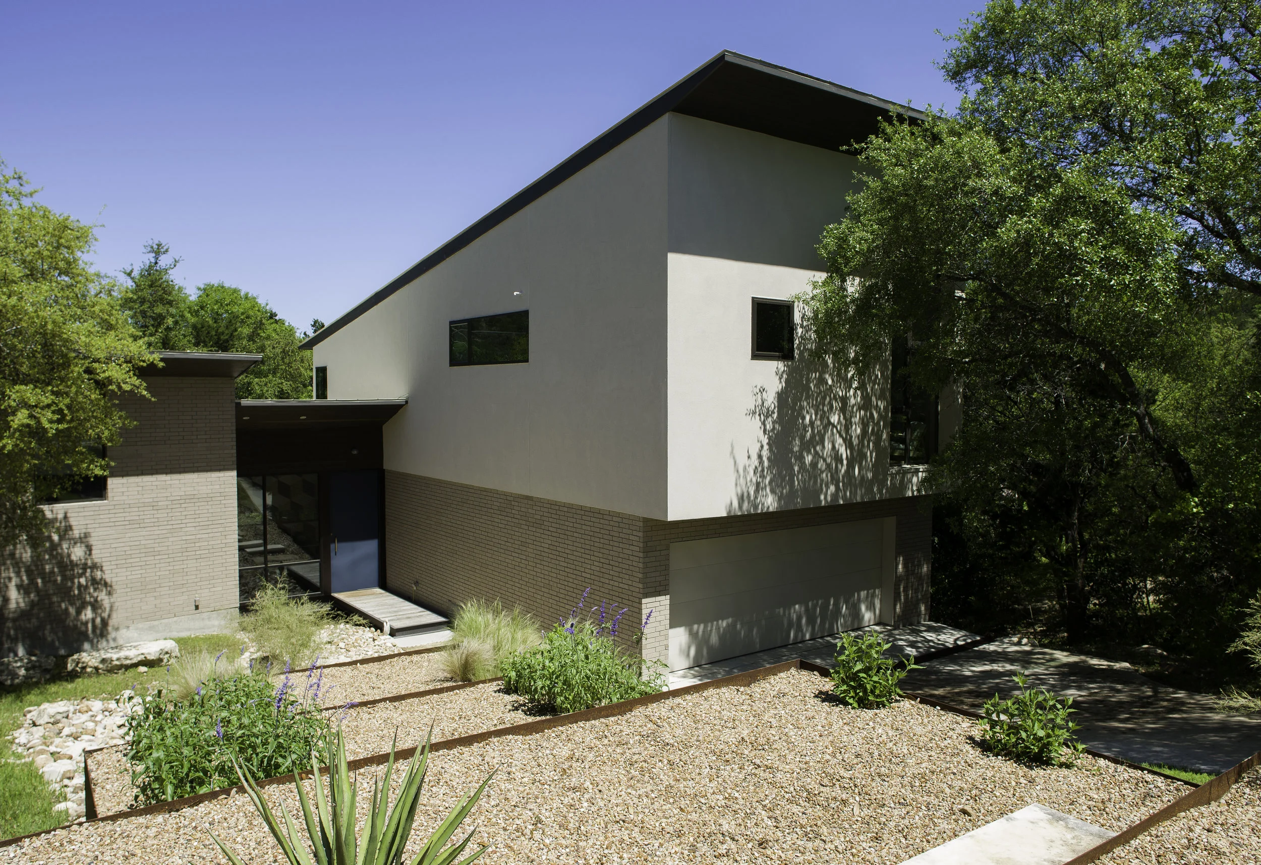 StudioRobinsDempsey_EXTERIOR-FRONT.jpg