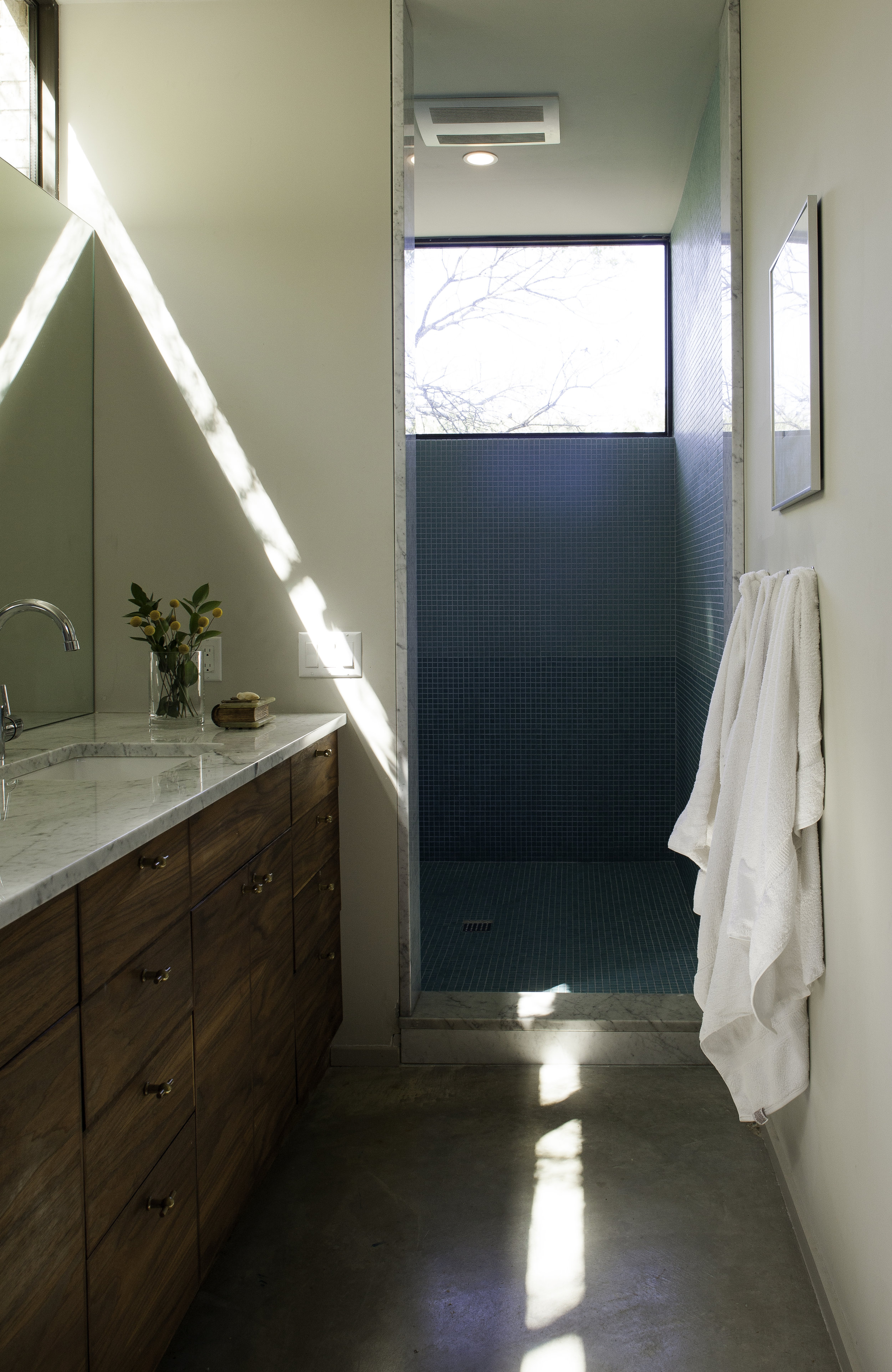 StudioRobinsDempsey_MASTER-BATH.jpg