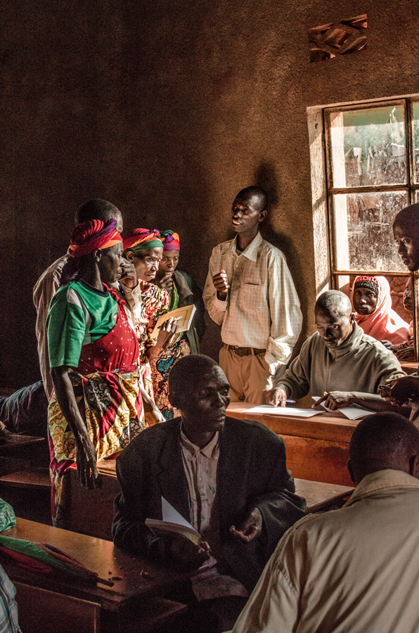  During the training, farmers inventory their community's&nbsp;problems and which solutions they already know.&nbsp; 